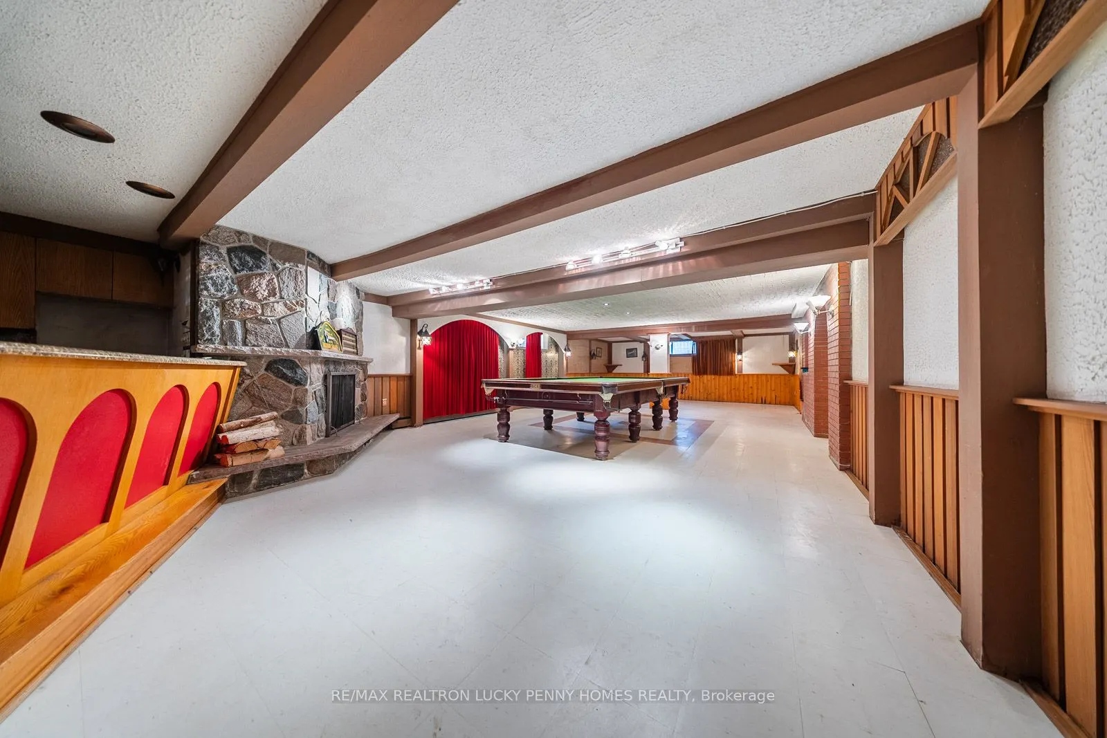 6 SCANDIA Court
