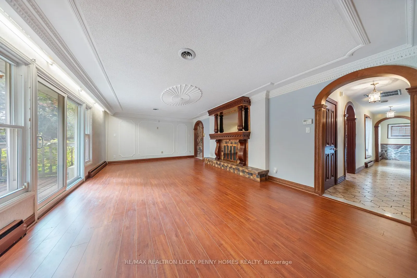6 SCANDIA Court