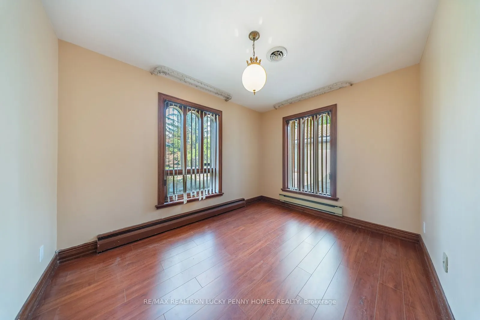 6 SCANDIA Court