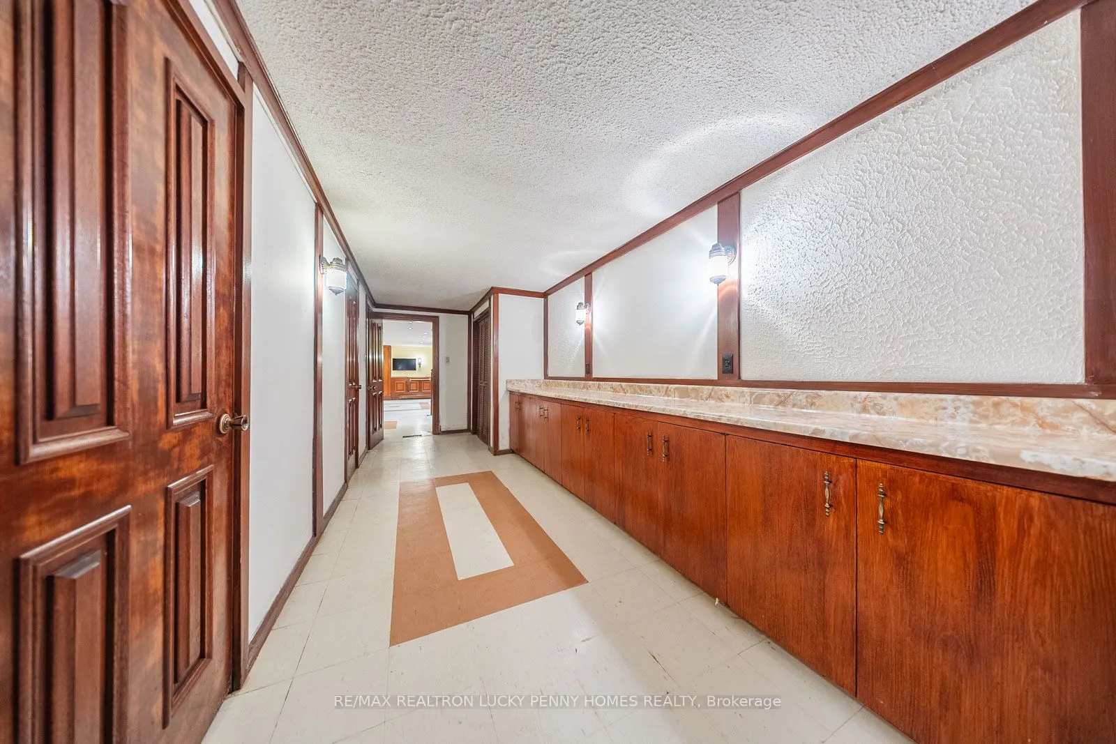 6 SCANDIA Court
