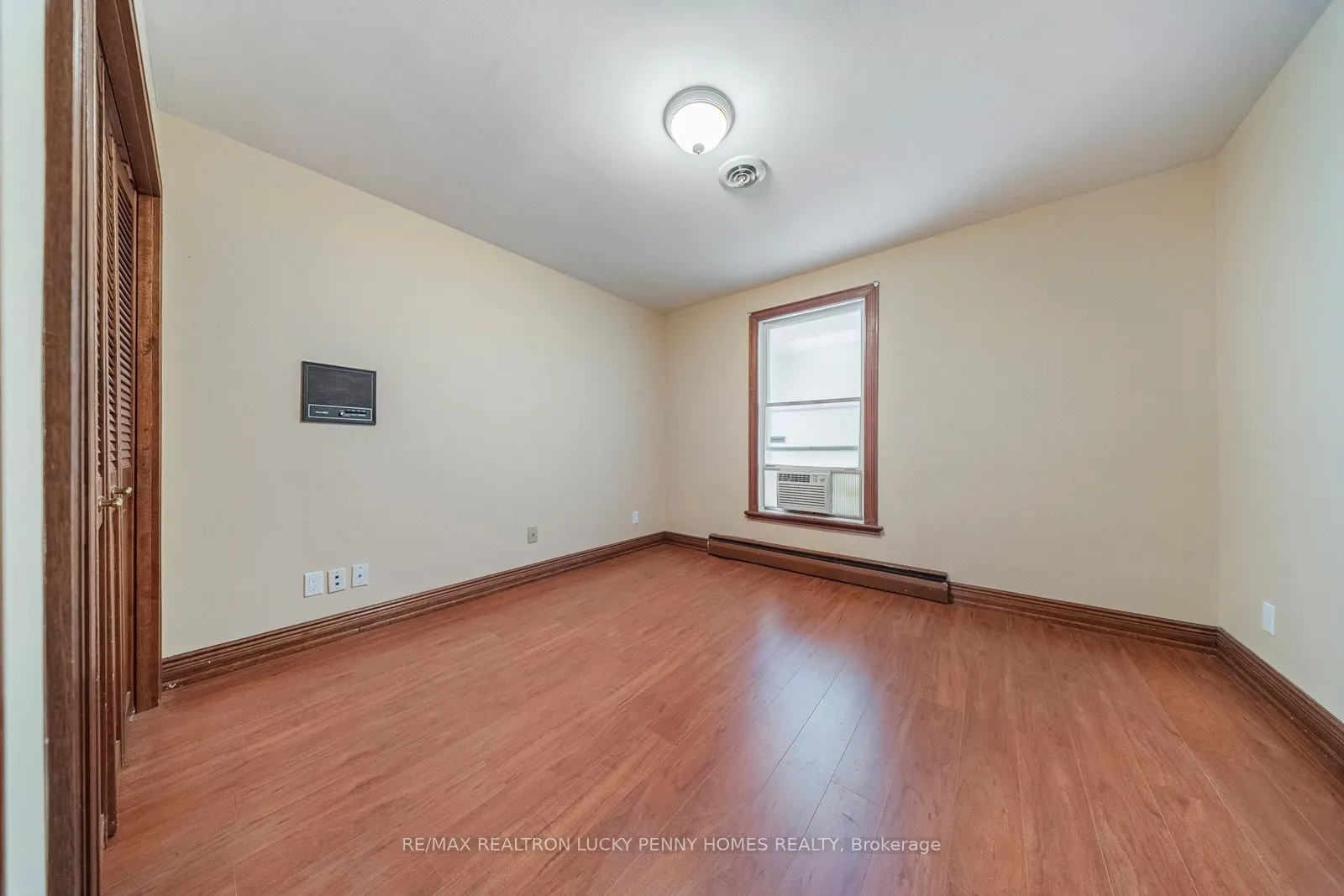 6 SCANDIA Court