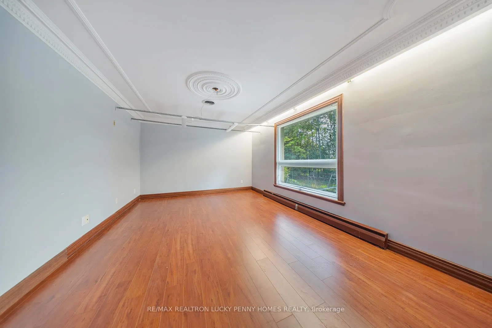 6 SCANDIA Court
