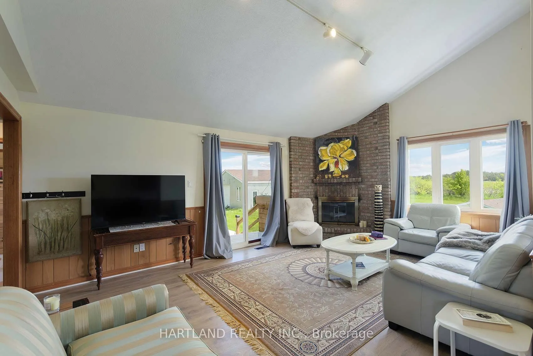 5125 Concession 4 Road E