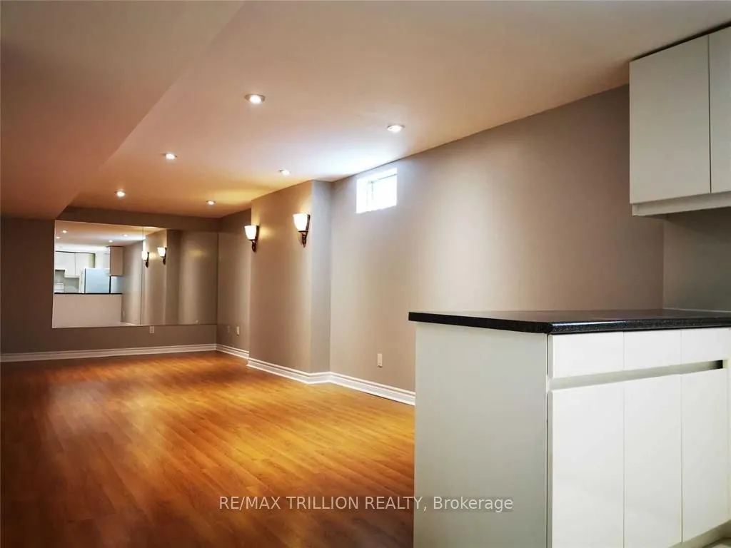 14 Greenhill Avenue, #Bsmt