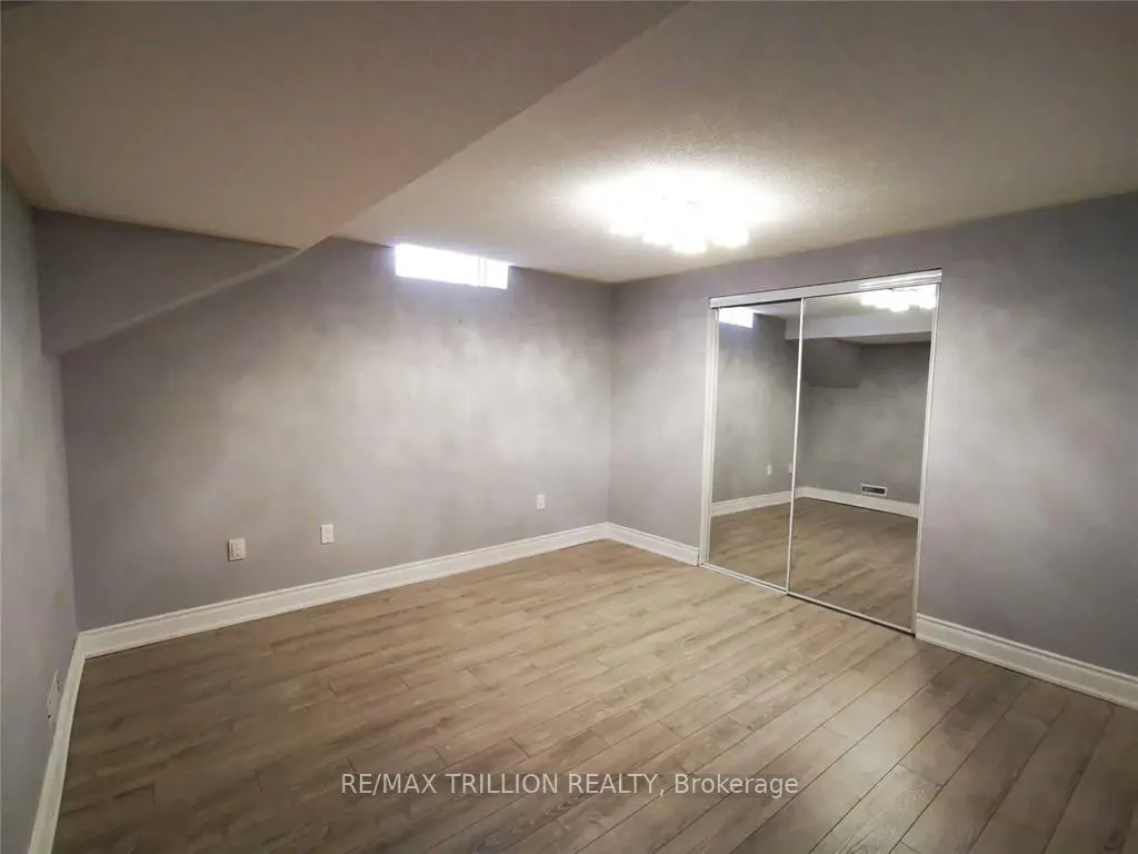 14 Greenhill Avenue, #Bsmt