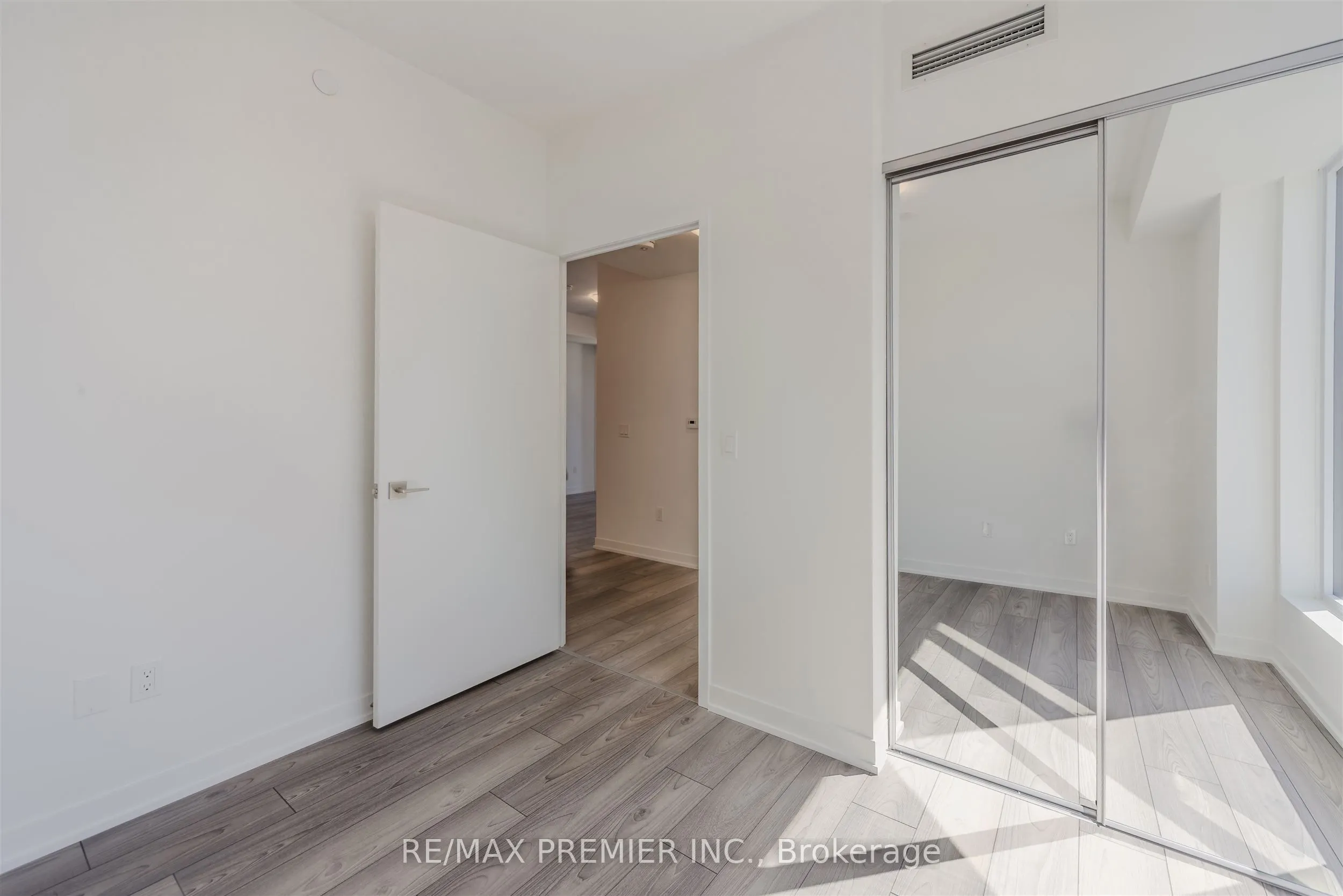 474 Caldari Road, #1009