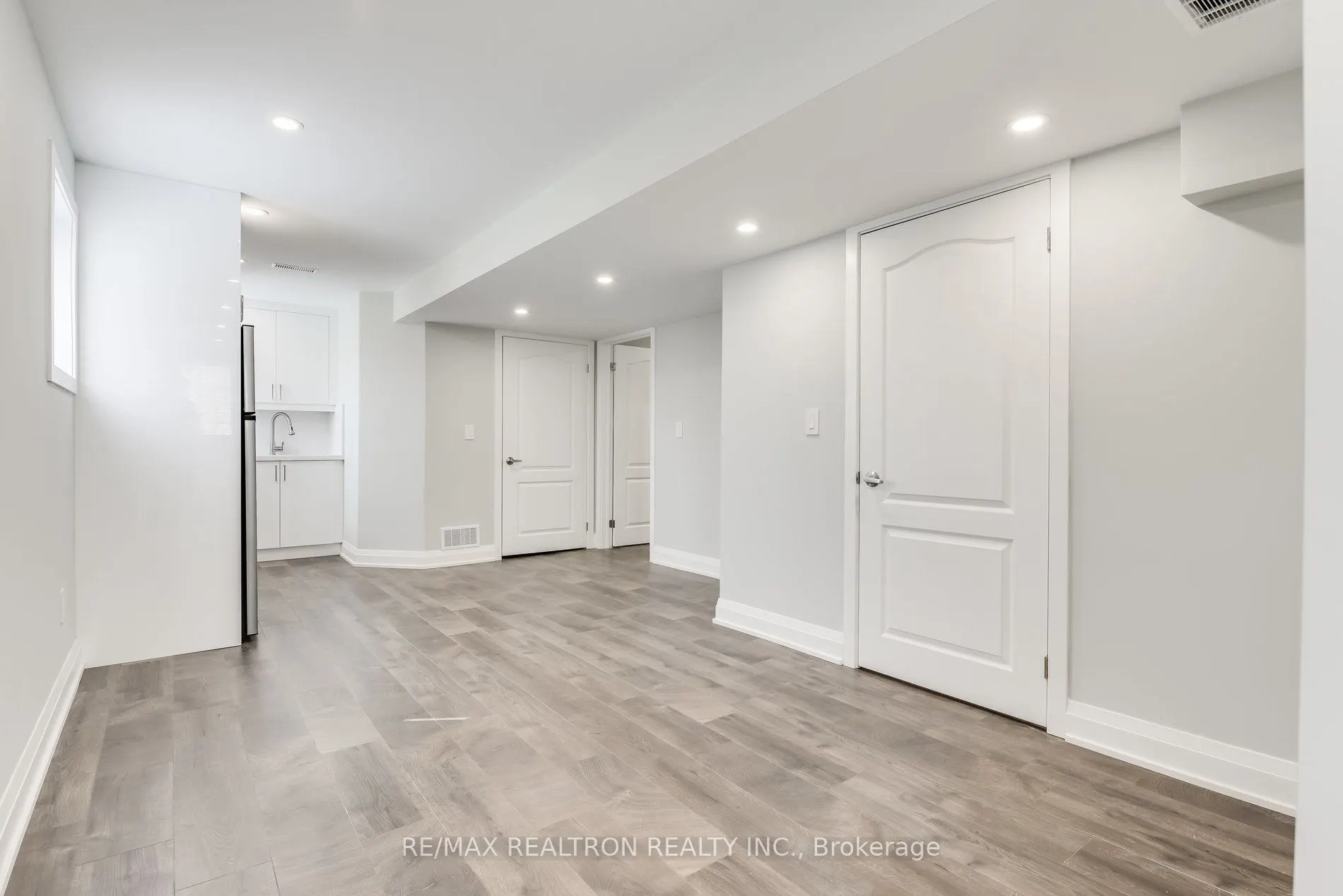 501 Clifford Perry Place, #Lower