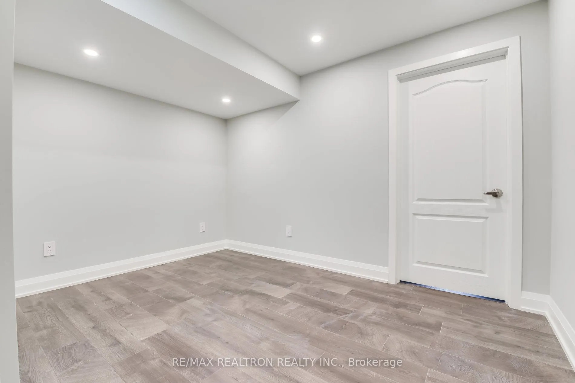 501 Clifford Perry Place, #Lower