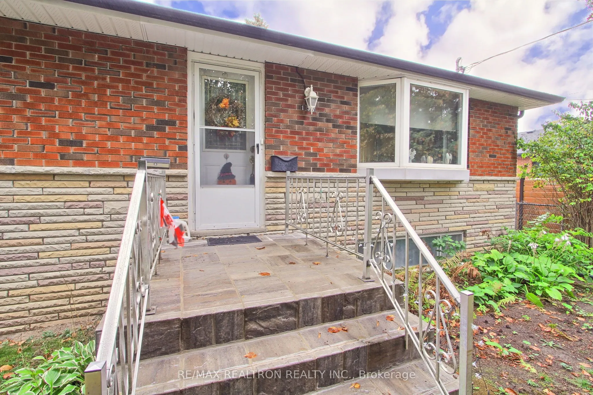 157 Maplegrove Avenue
