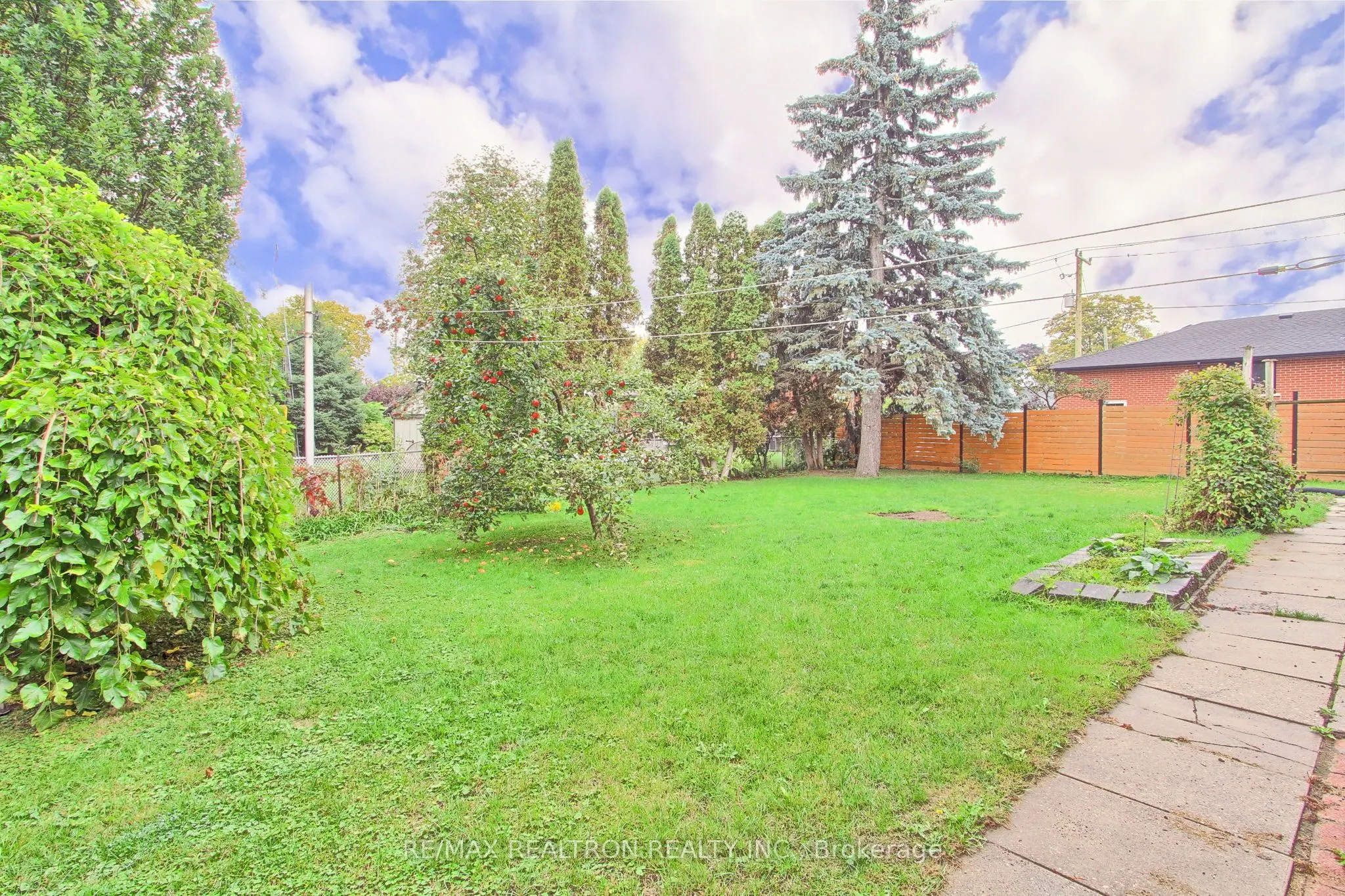 157 Maplegrove Avenue