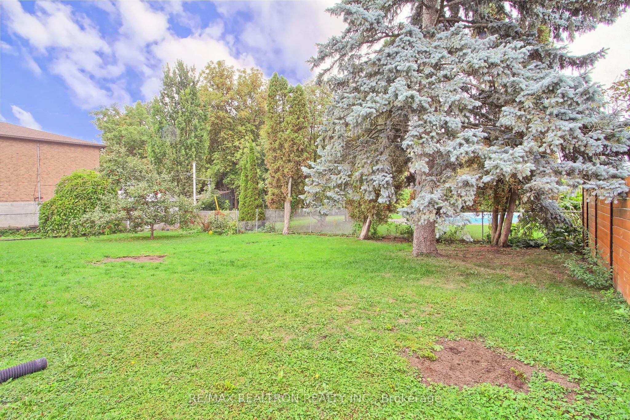 157 Maplegrove Avenue