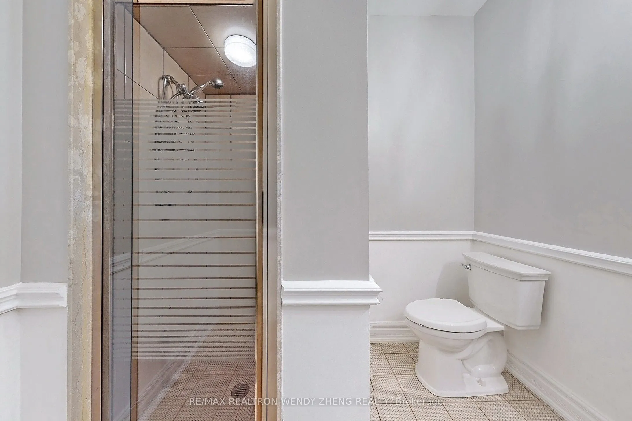305 Woodland Acres Crescent