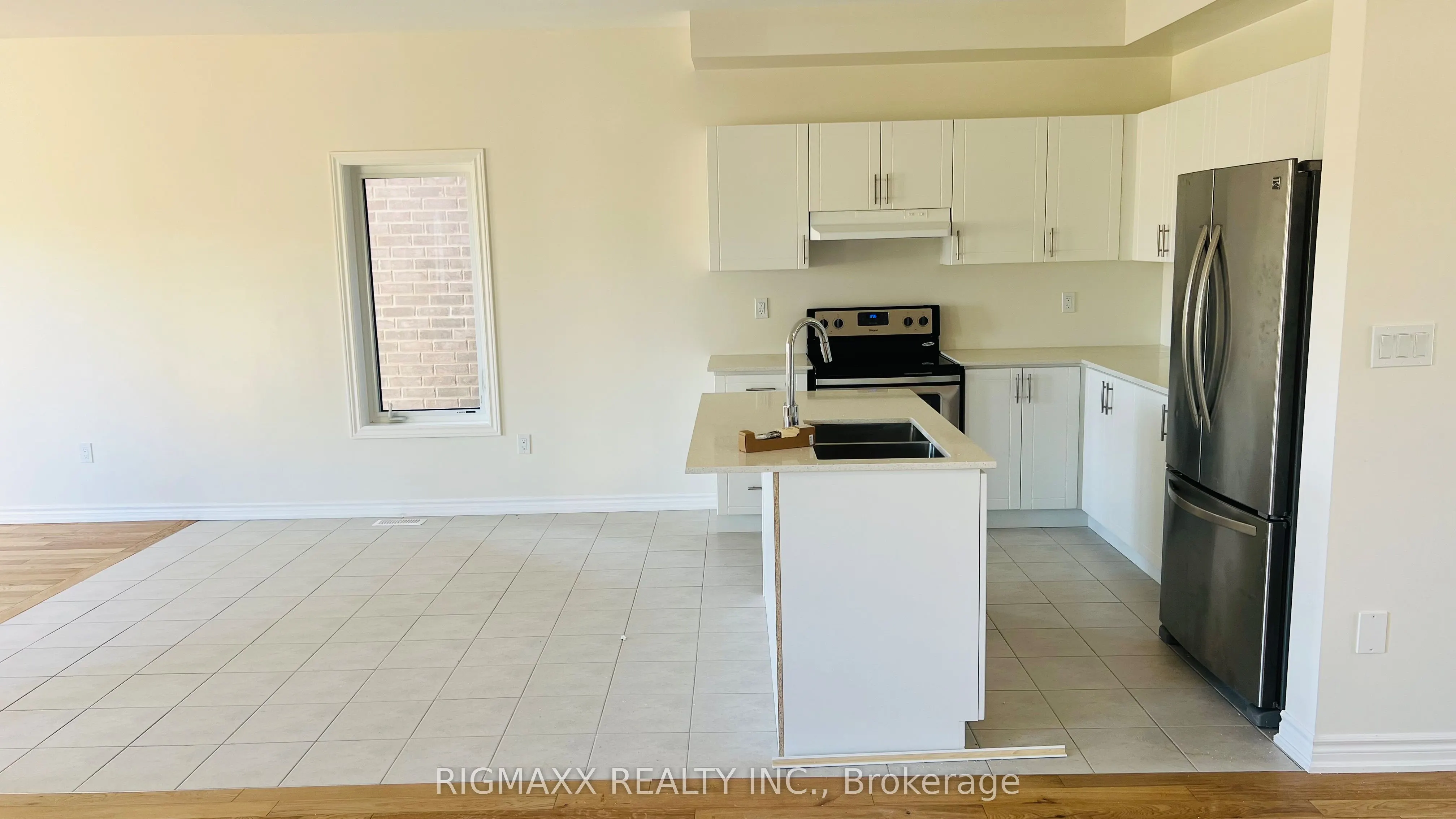 5 Lawrence D. Pridham Avenue