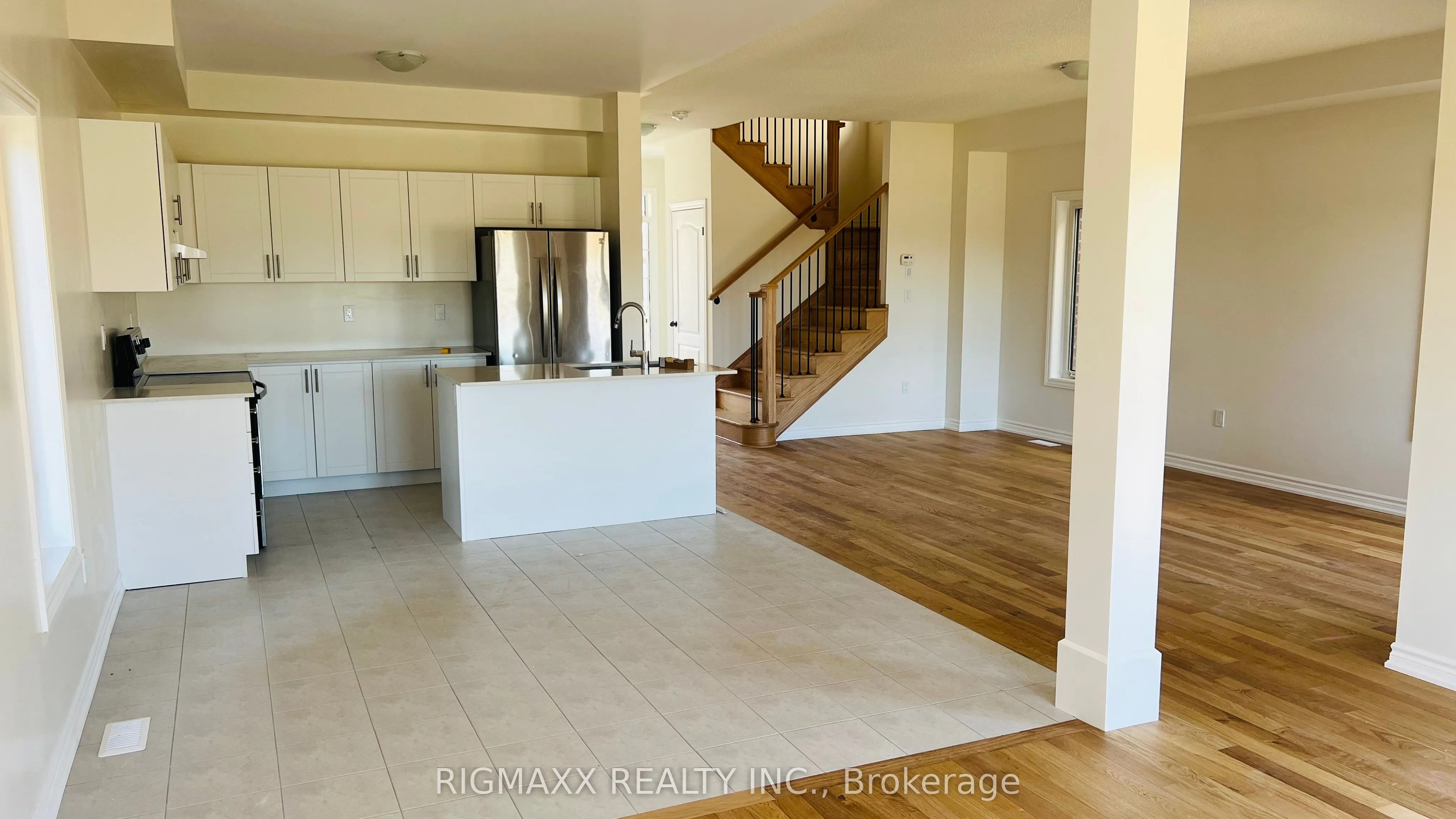5 Lawrence D. Pridham Avenue