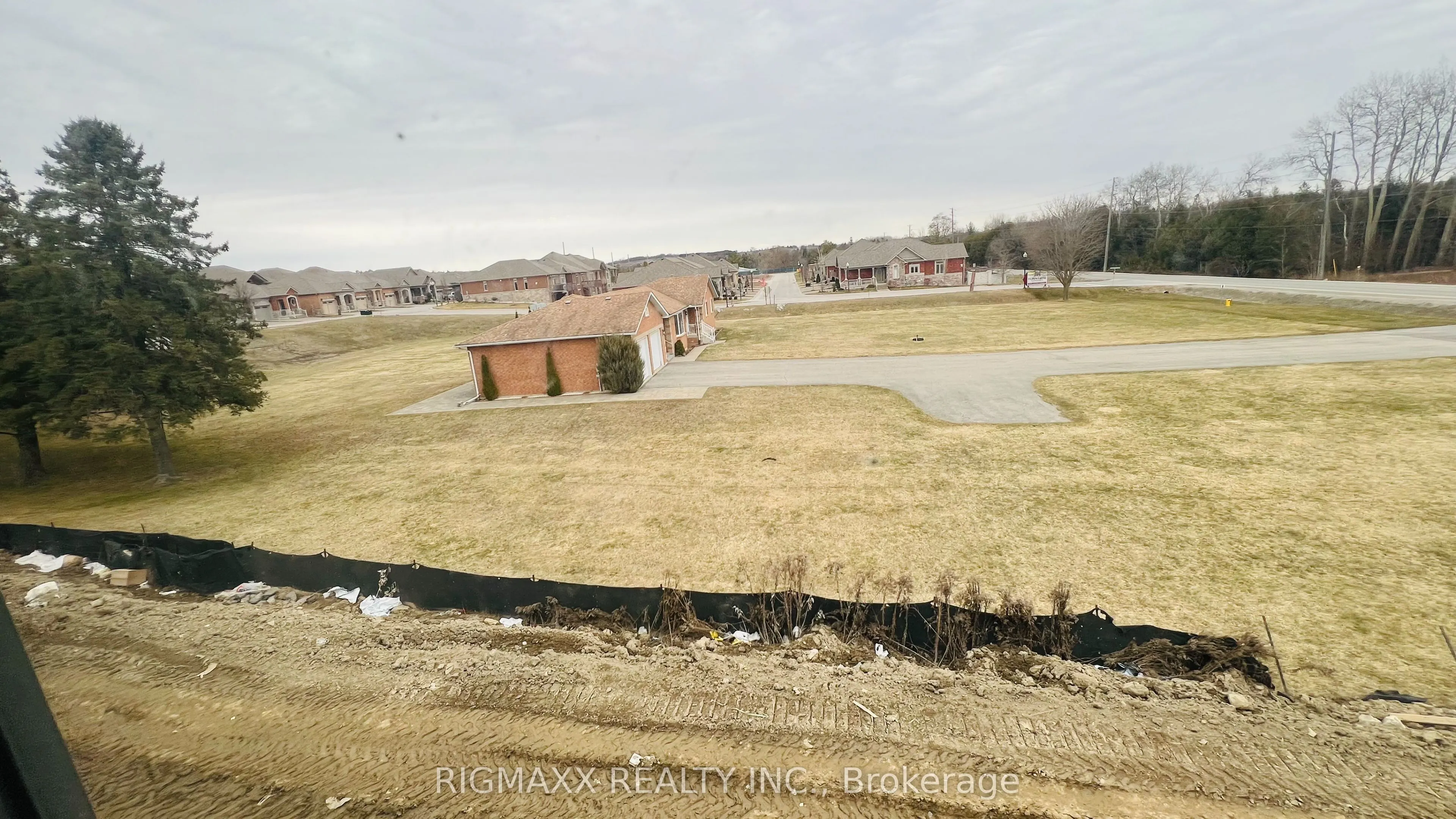 5 Lawrence D. Pridham Avenue