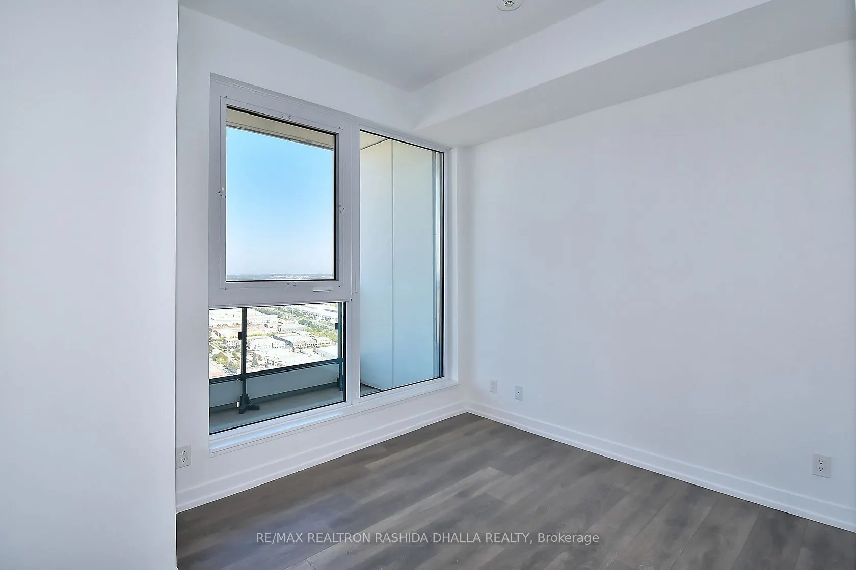 898 Portage Parkway, #4011