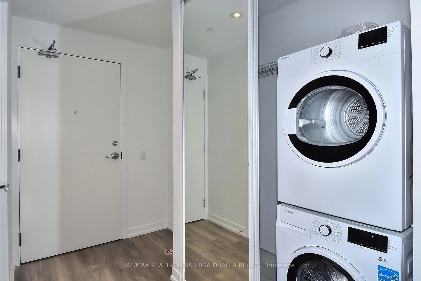 898 Portage Parkway, #4011