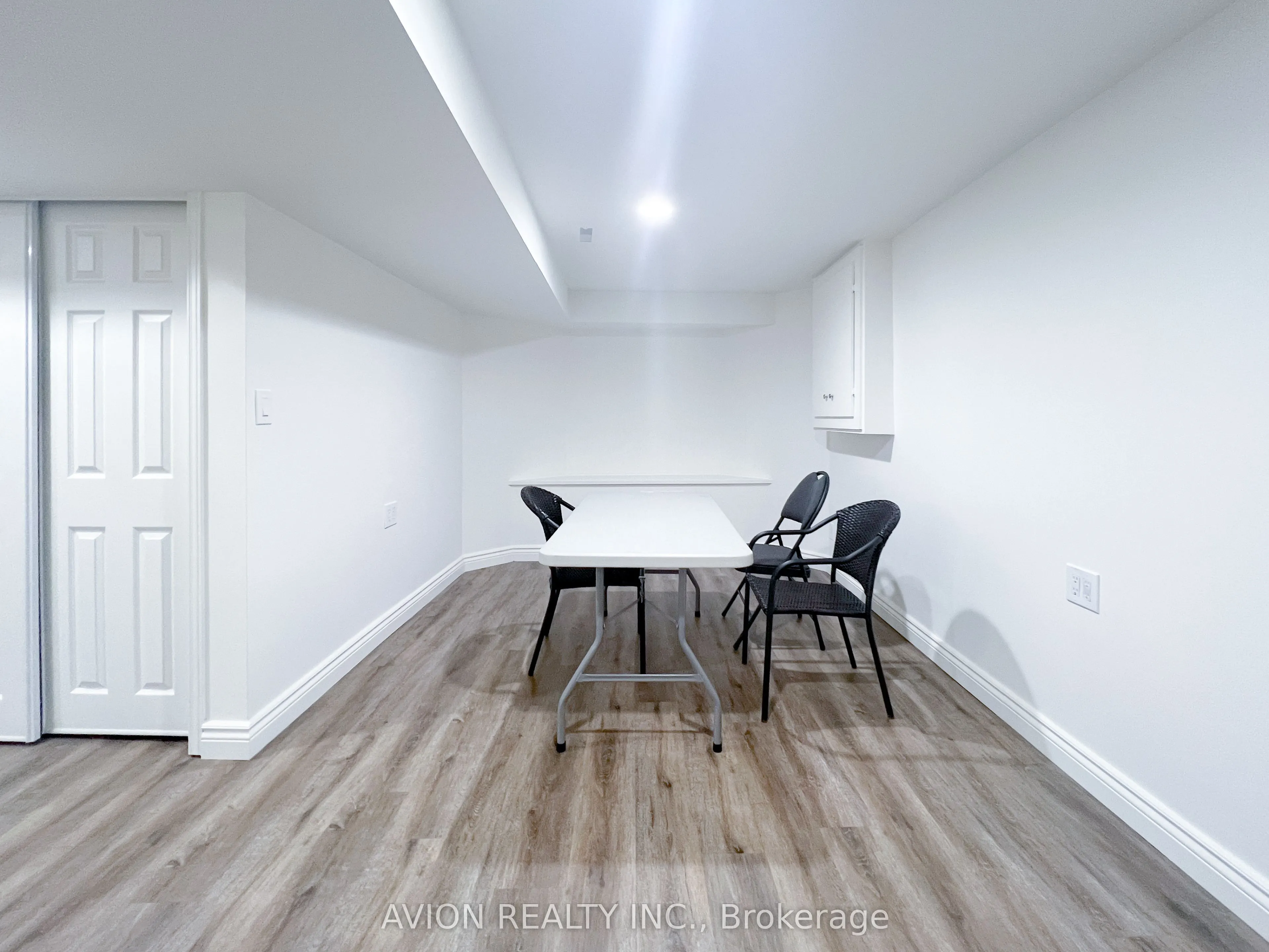 48 Samuel Oster Avenue, #Lower