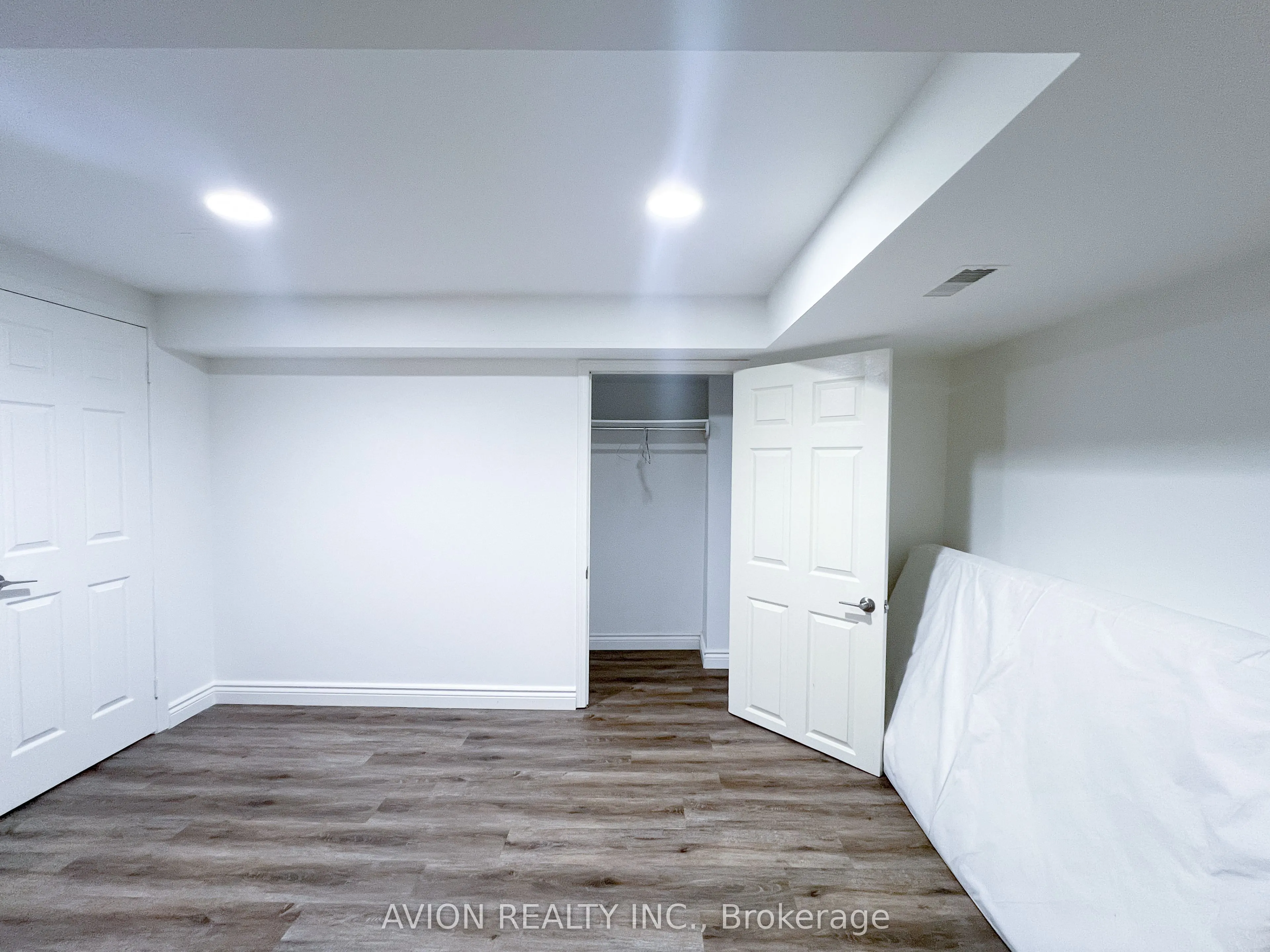 48 Samuel Oster Avenue, #Lower
