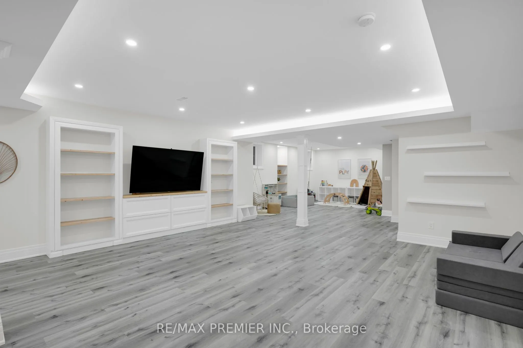 15 Peter Glass Road