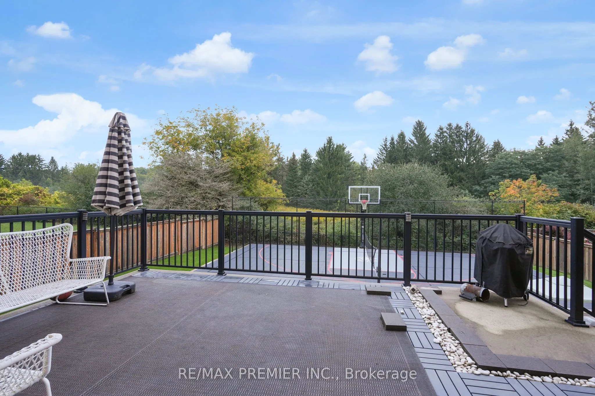 15 Peter Glass Road