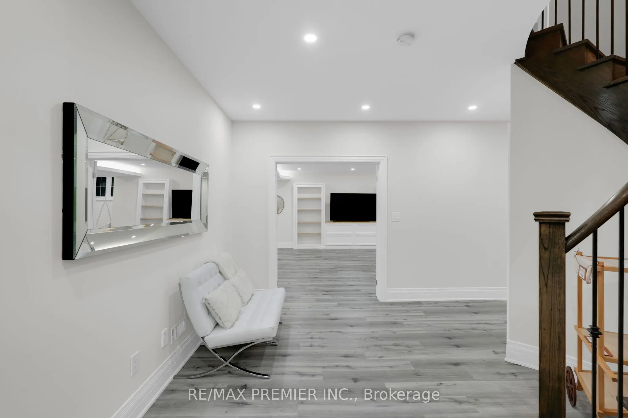 15 Peter Glass Road