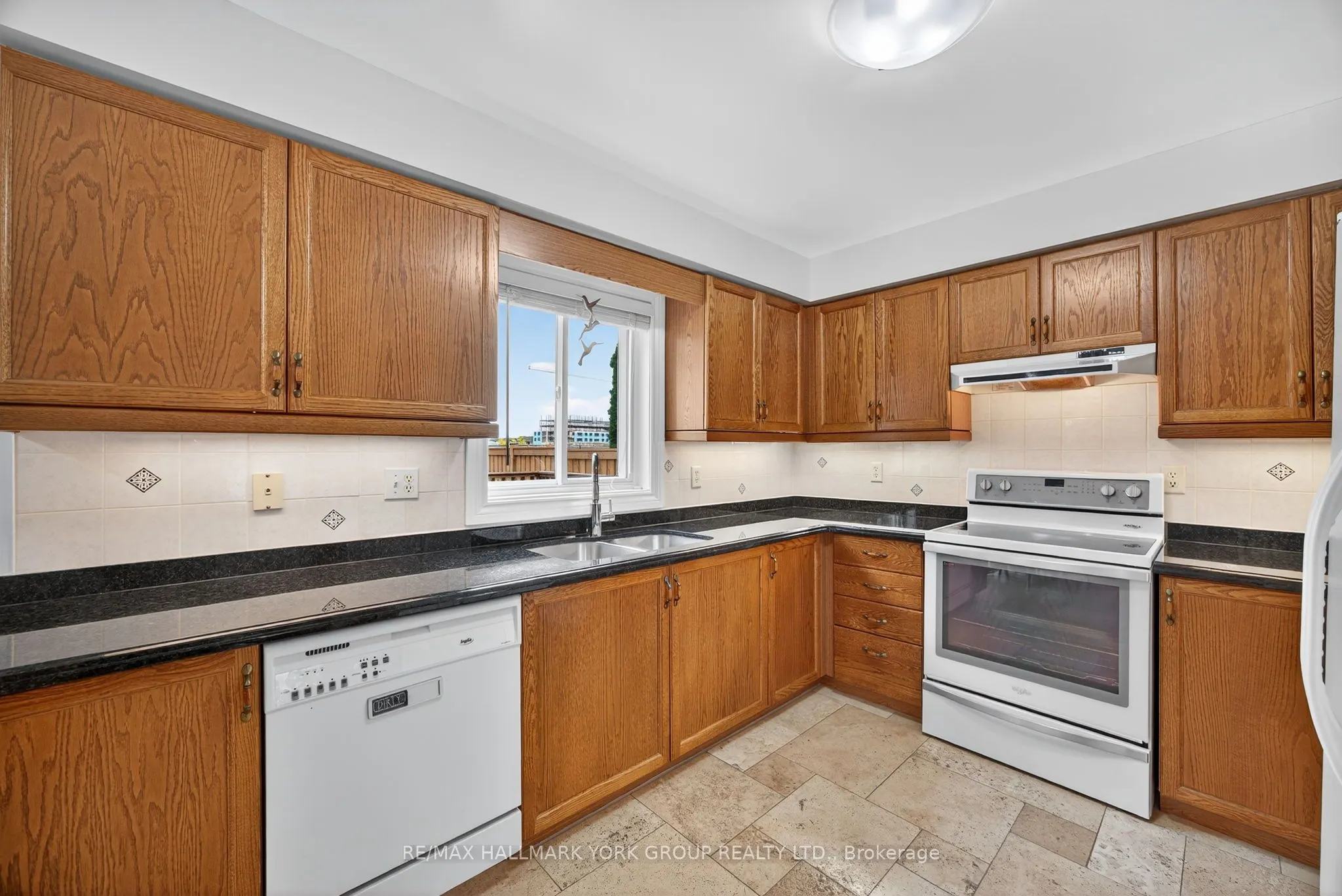 9 Reynolds Avenue