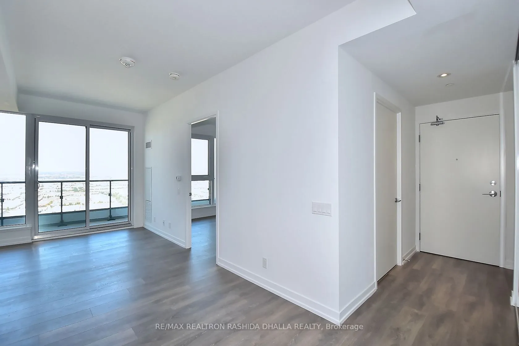 898 Portage Parkway, #4011