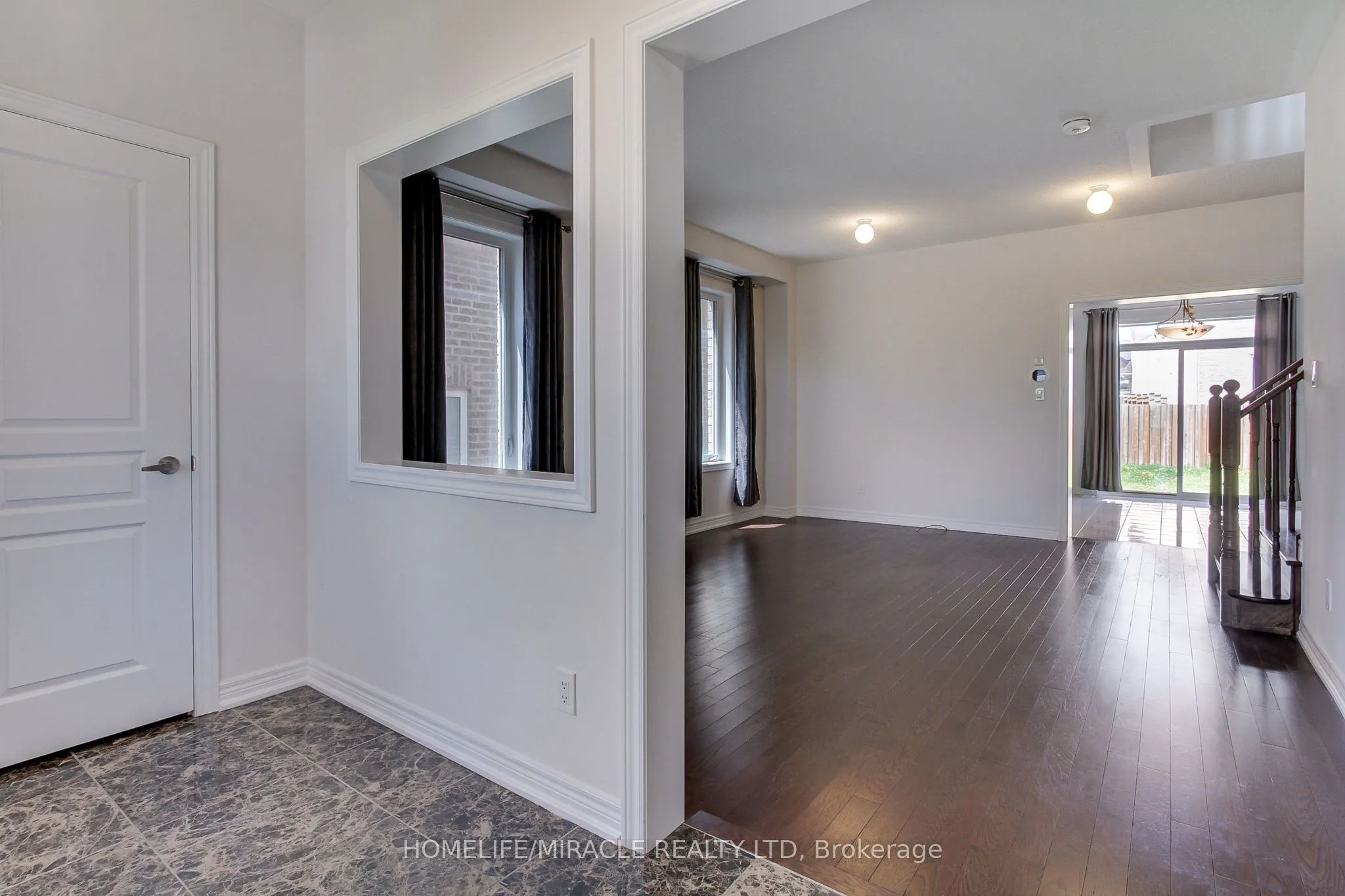 992 Green Street