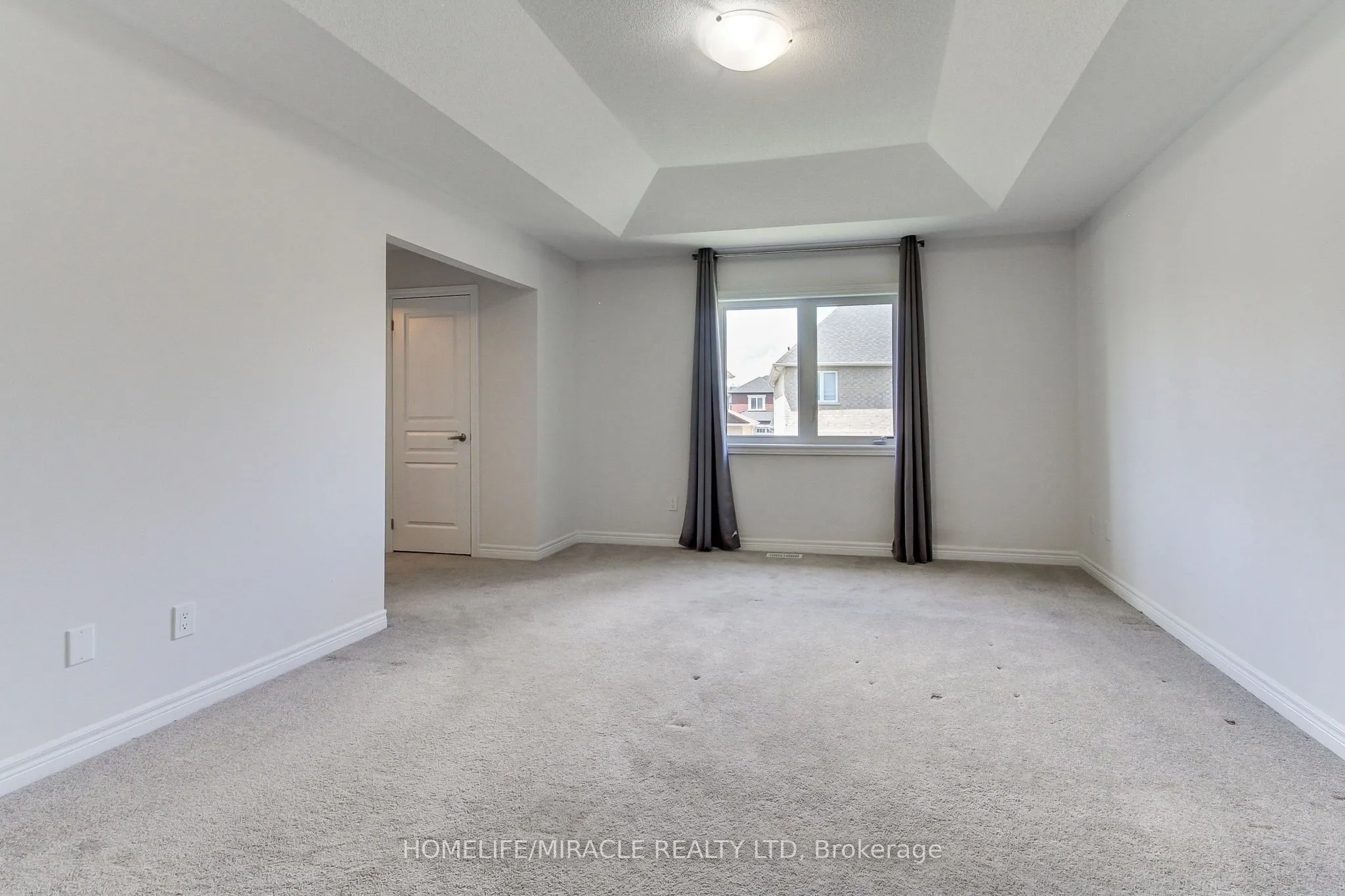 992 Green Street
