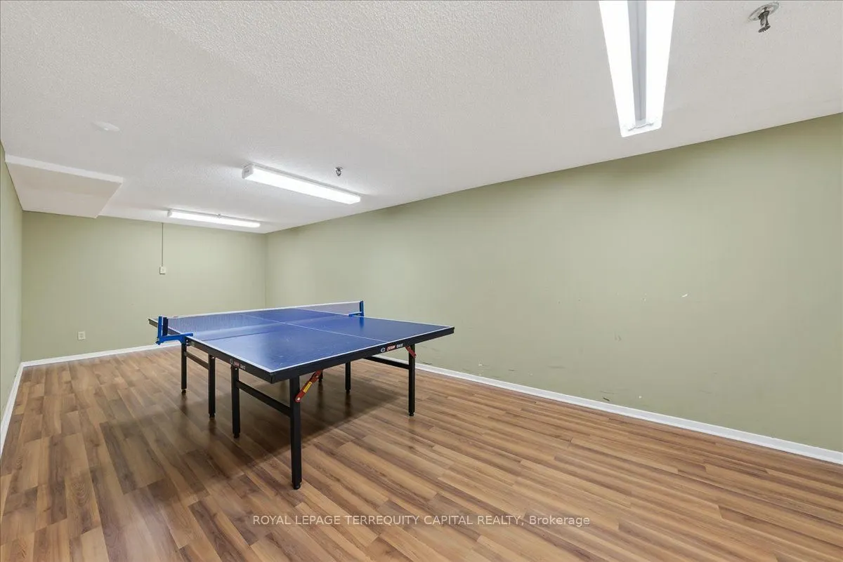8111 Yonge Street, #909