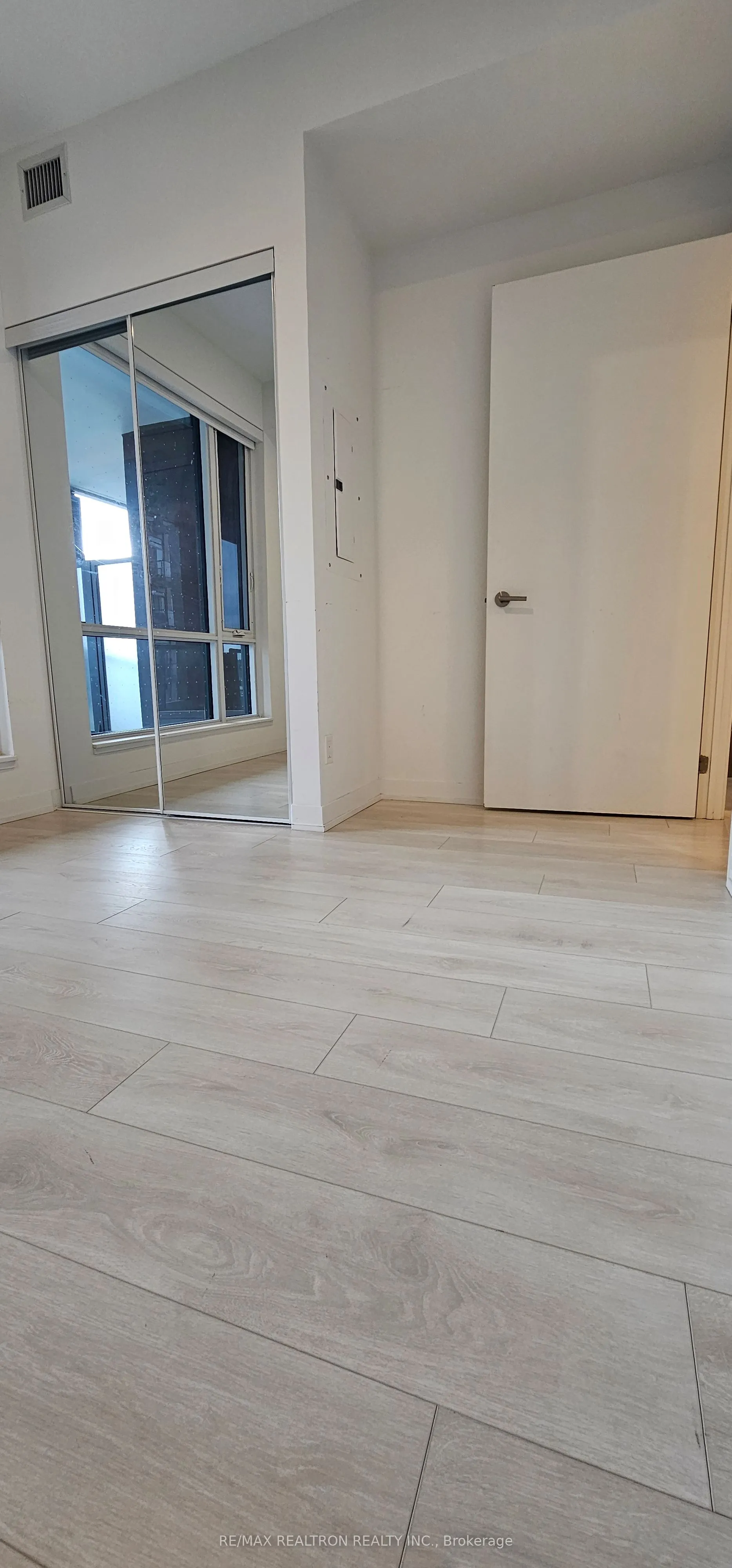 7950 Bathurst Street, #432