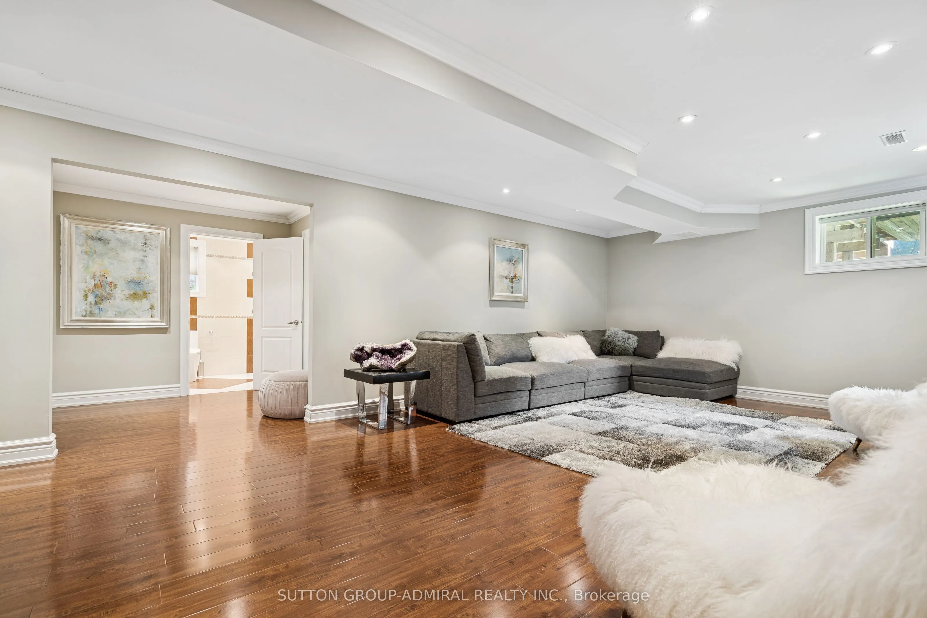 1221 Laurand Street