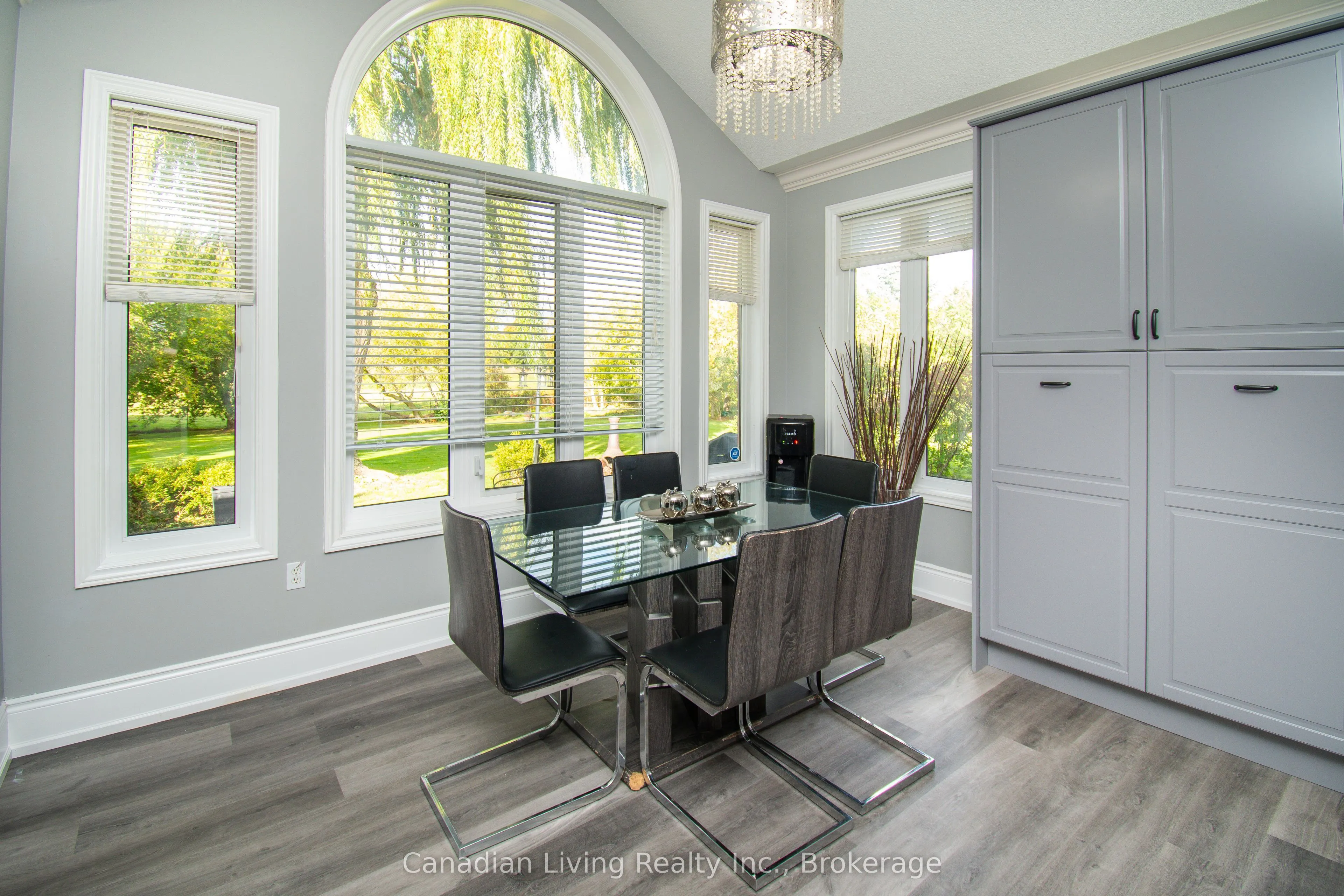 31 Golfview Boulevard