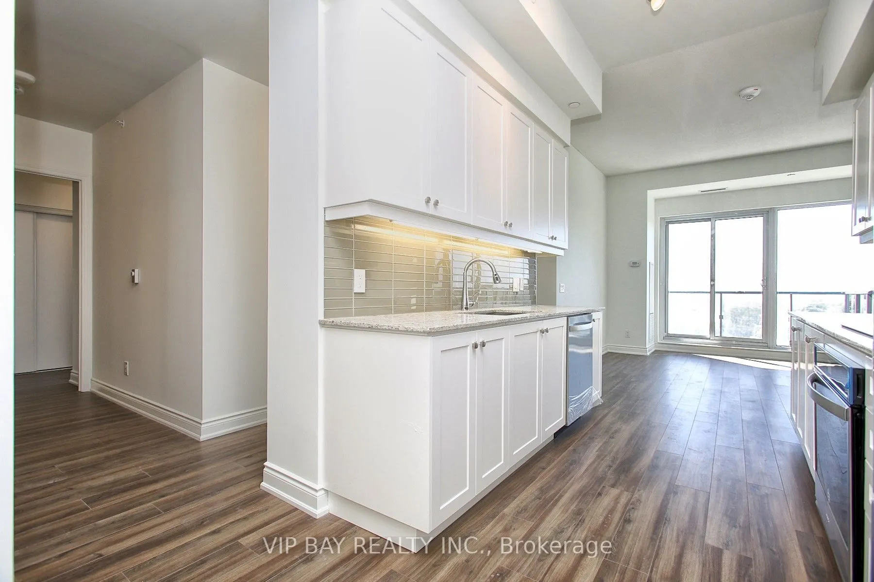 9618 Yonge Street, #1608