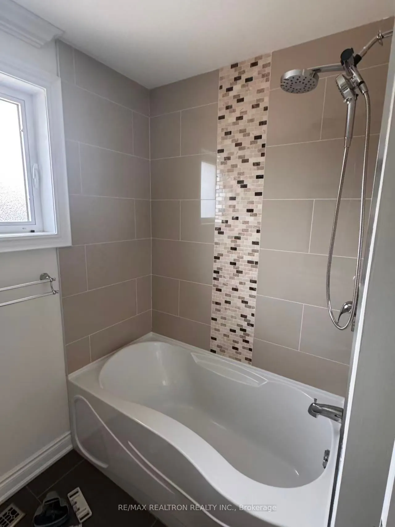 43A Westwood Lane