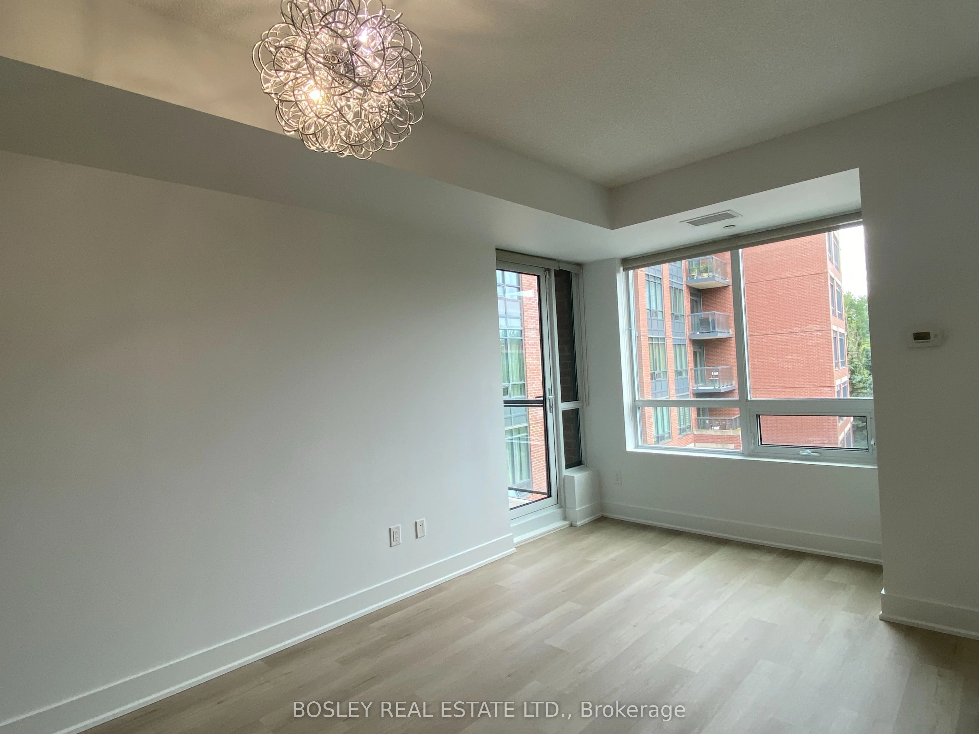 7608 Yonge Street, #407
