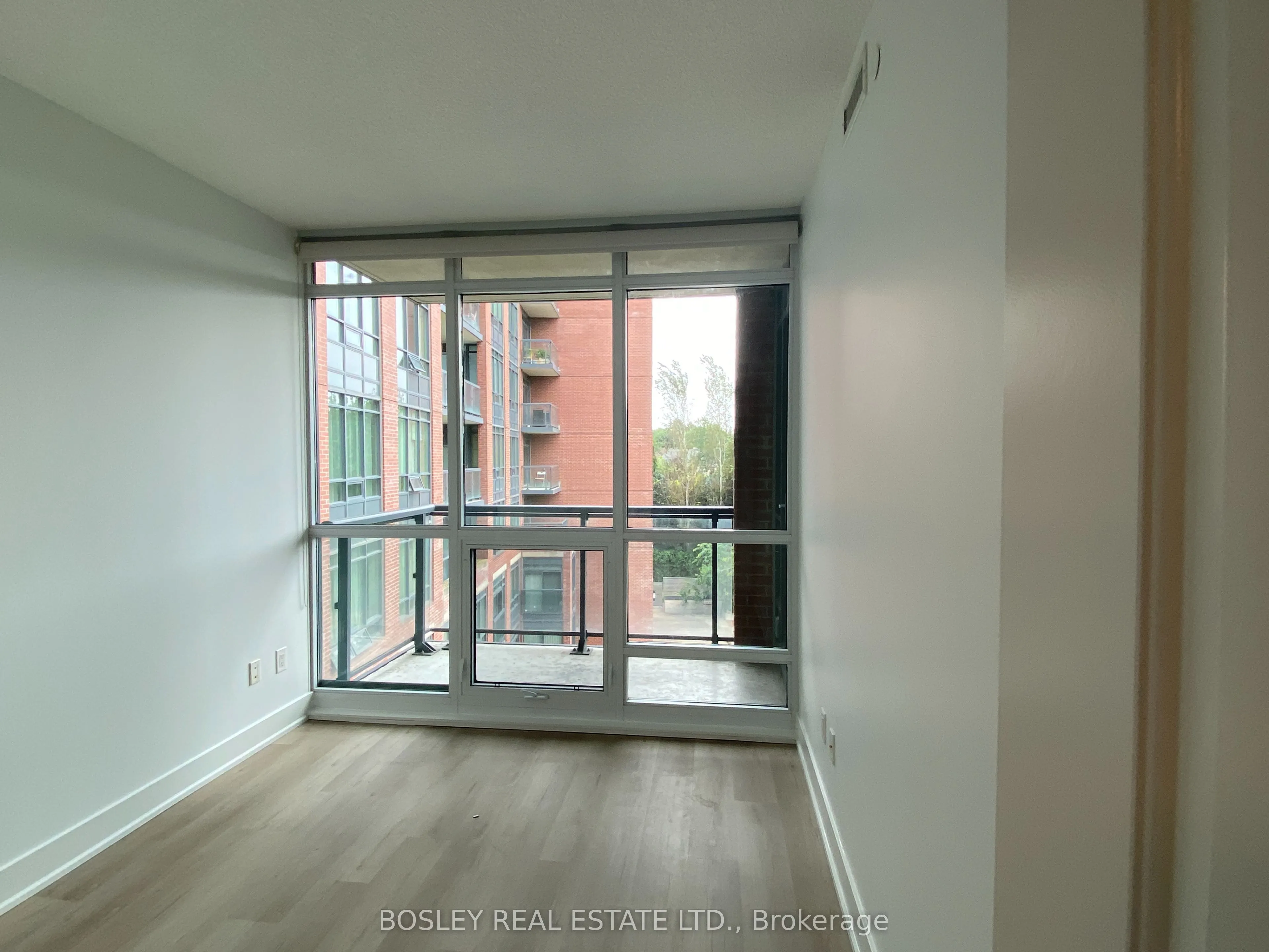 7608 Yonge Street, #407