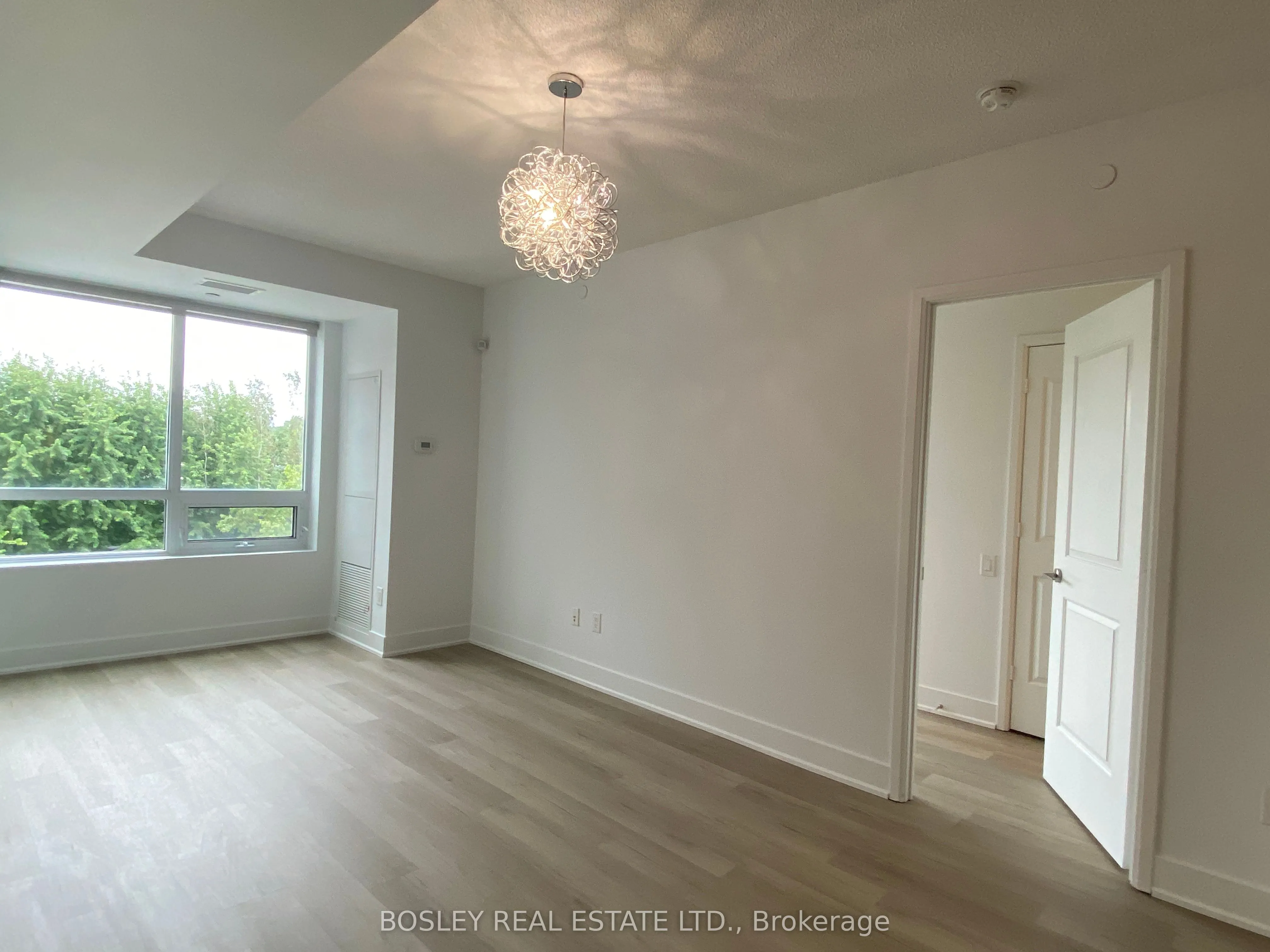 7608 Yonge Street, #407