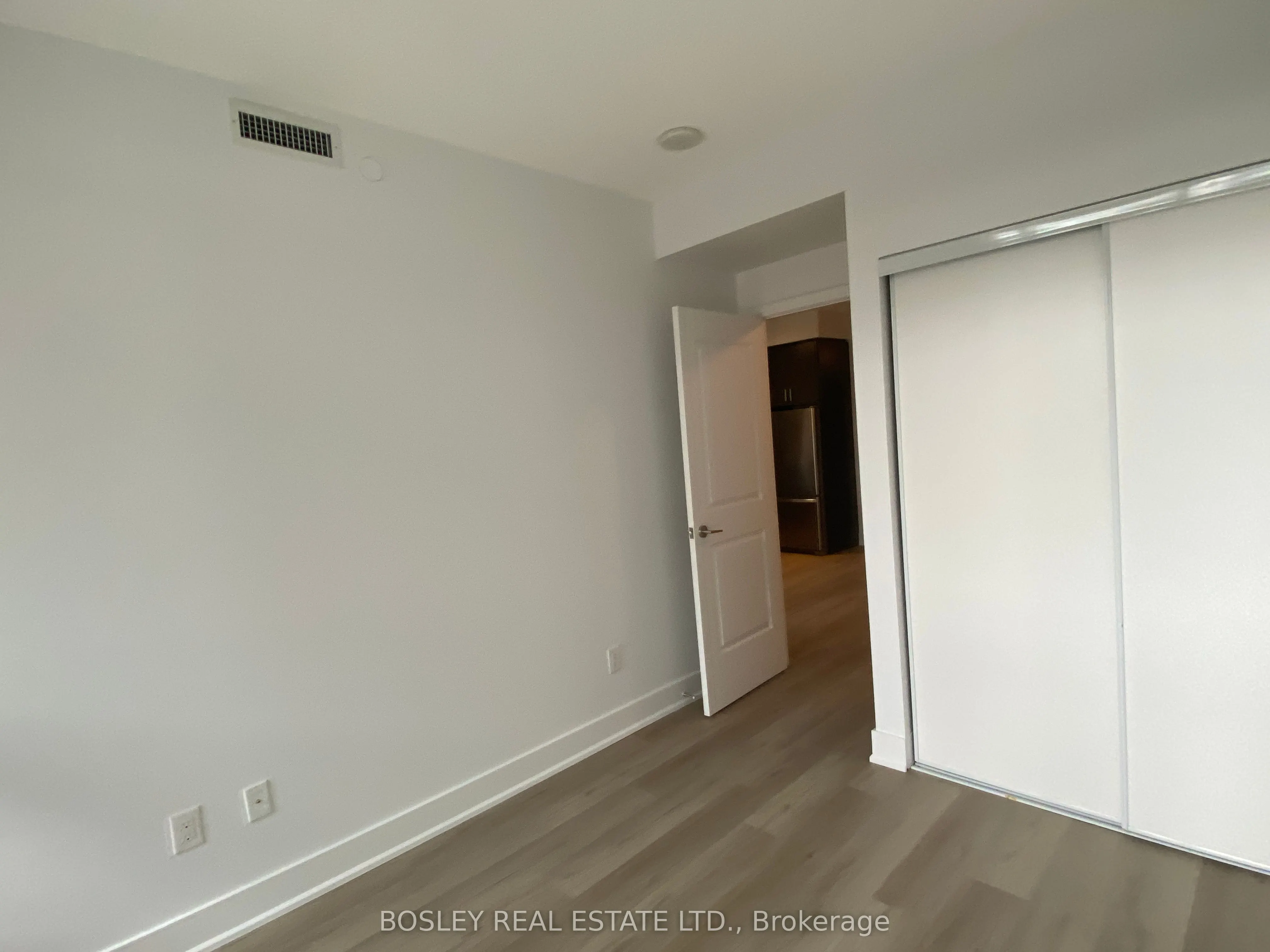 7608 Yonge Street, #407