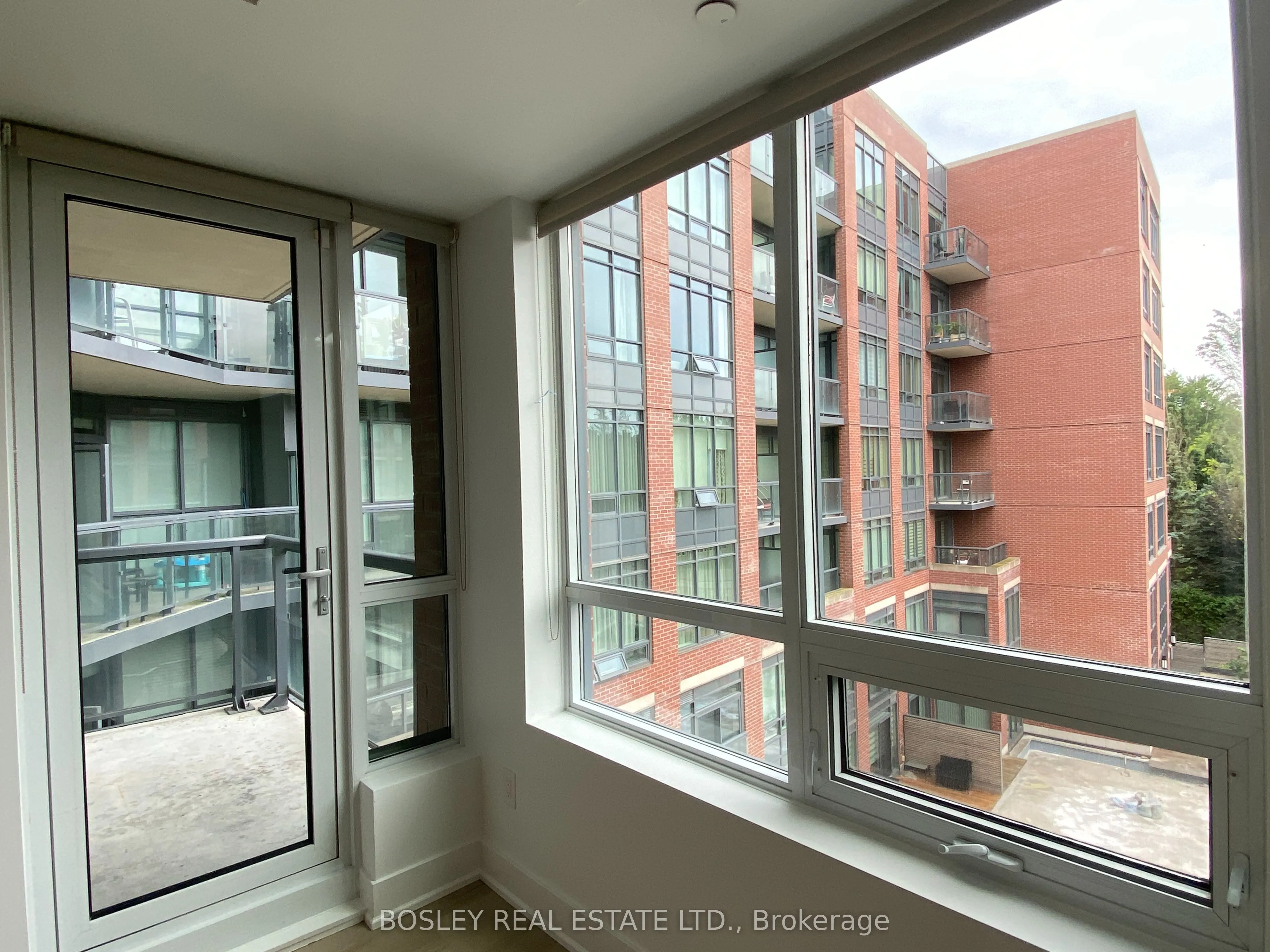 7608 Yonge Street, #407