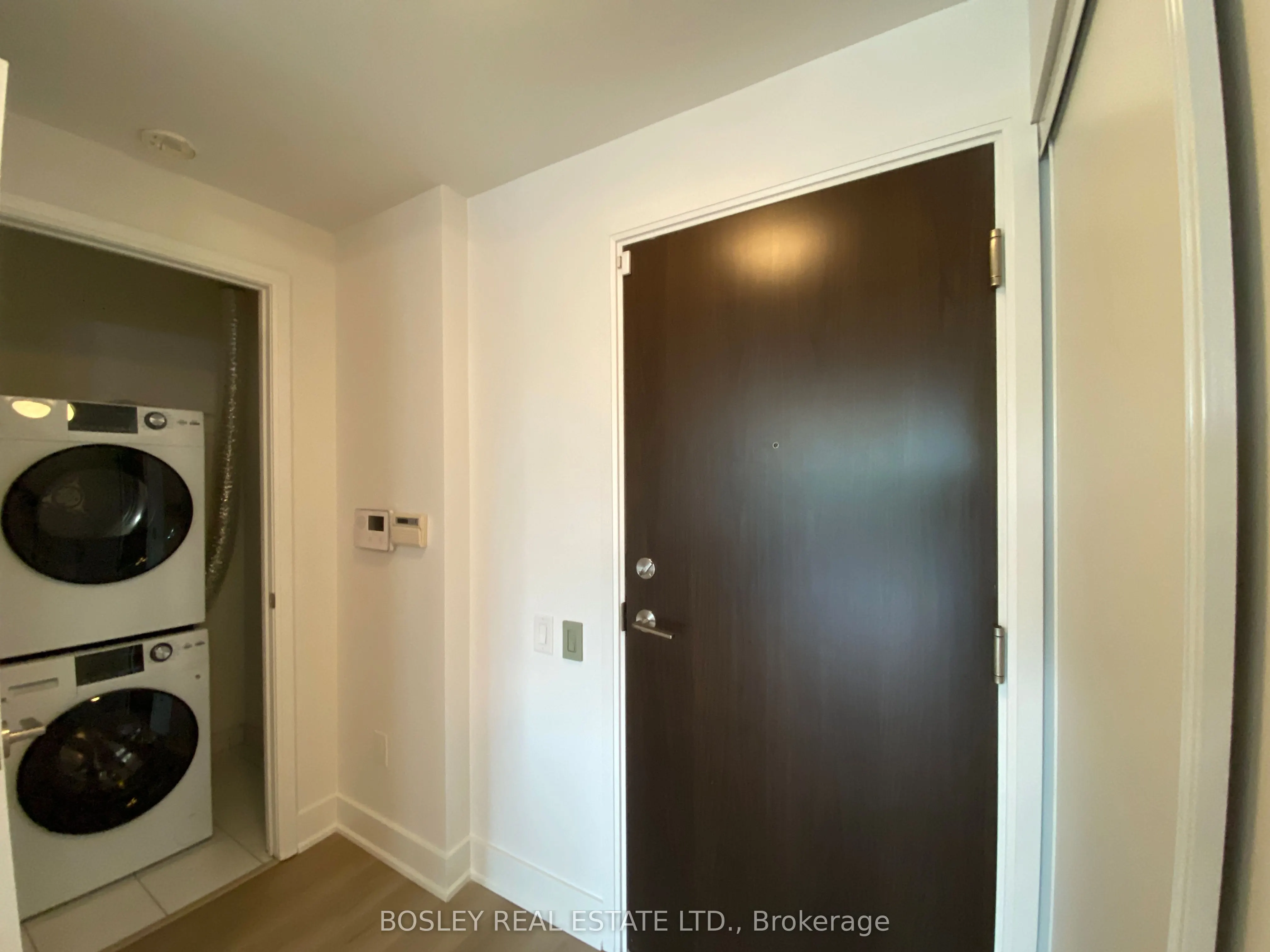 7608 Yonge Street, #407