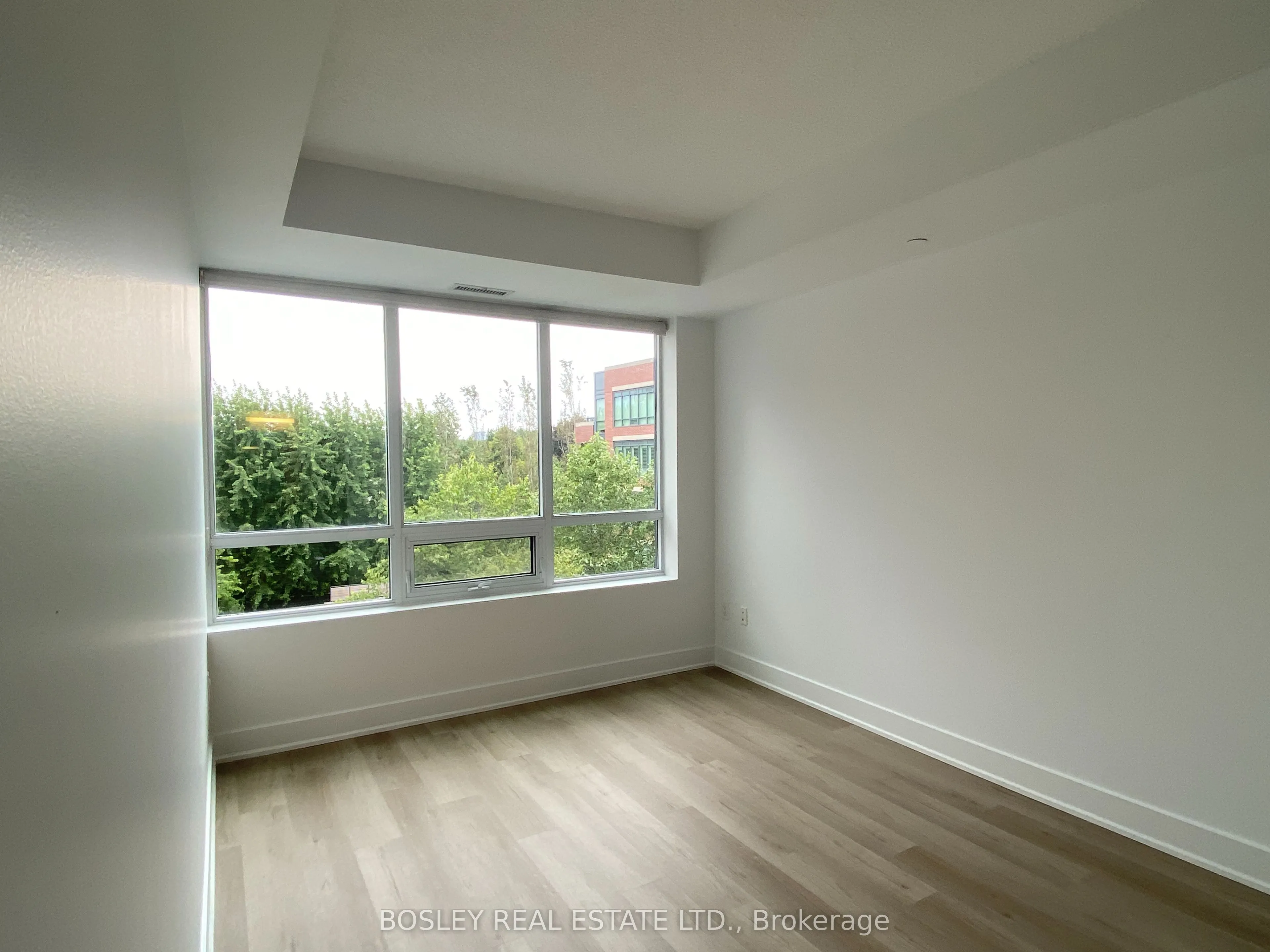 7608 Yonge Street, #407