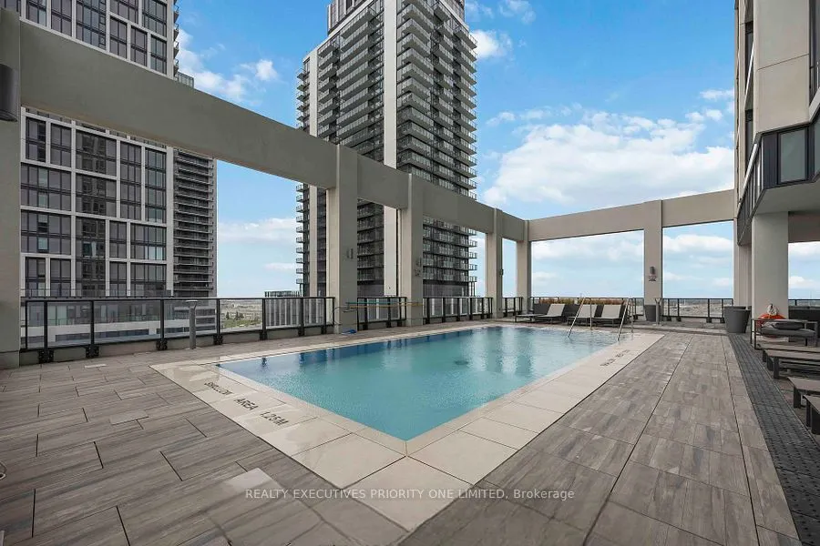 9000 Jane Street, #2018