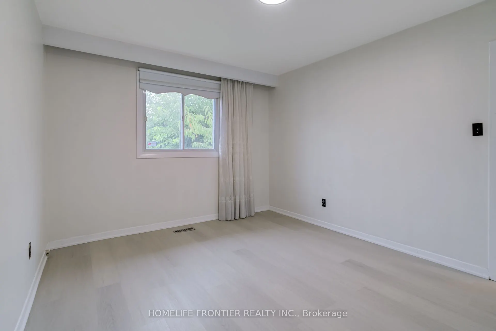 62 Clark Avenue, #Upper