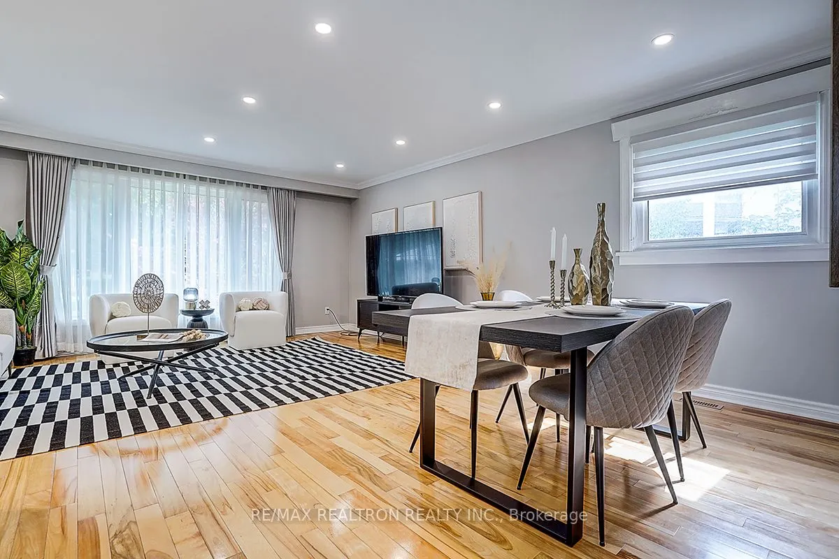 9 Earls Court