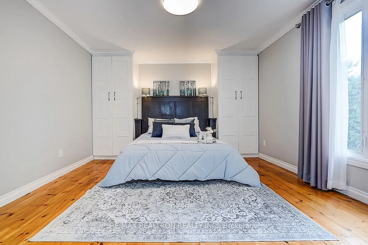 9 Earls Court