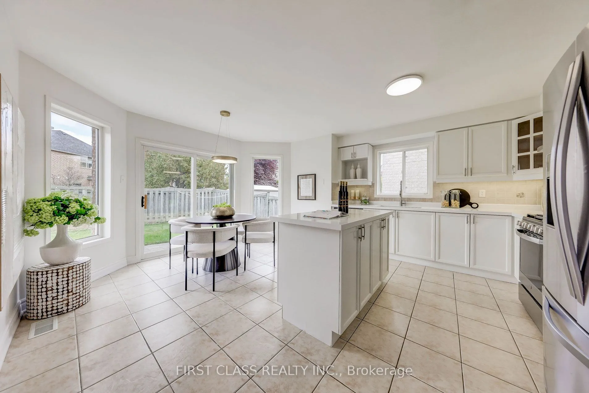47 Lauraview Crescent