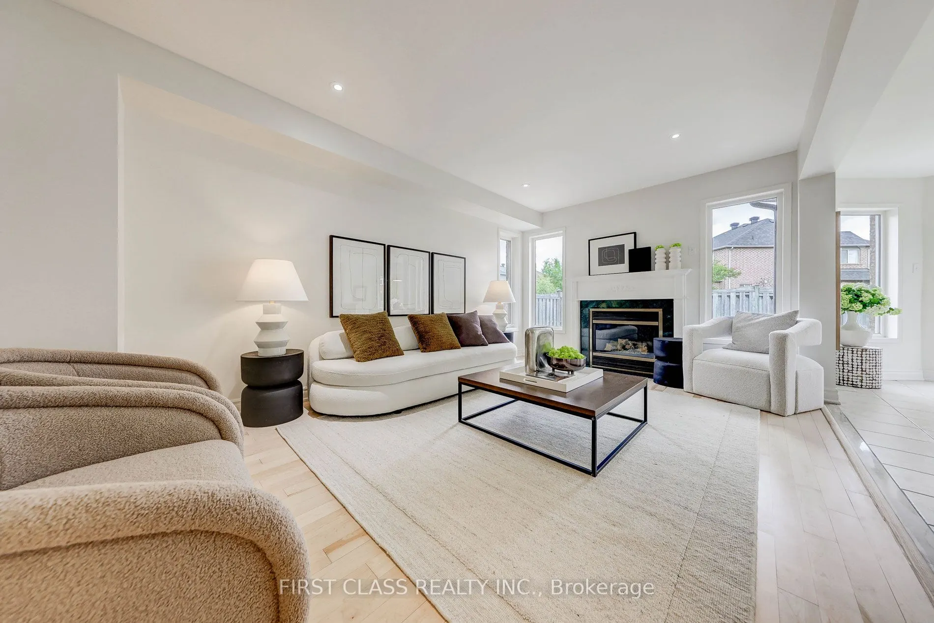47 Lauraview Crescent
