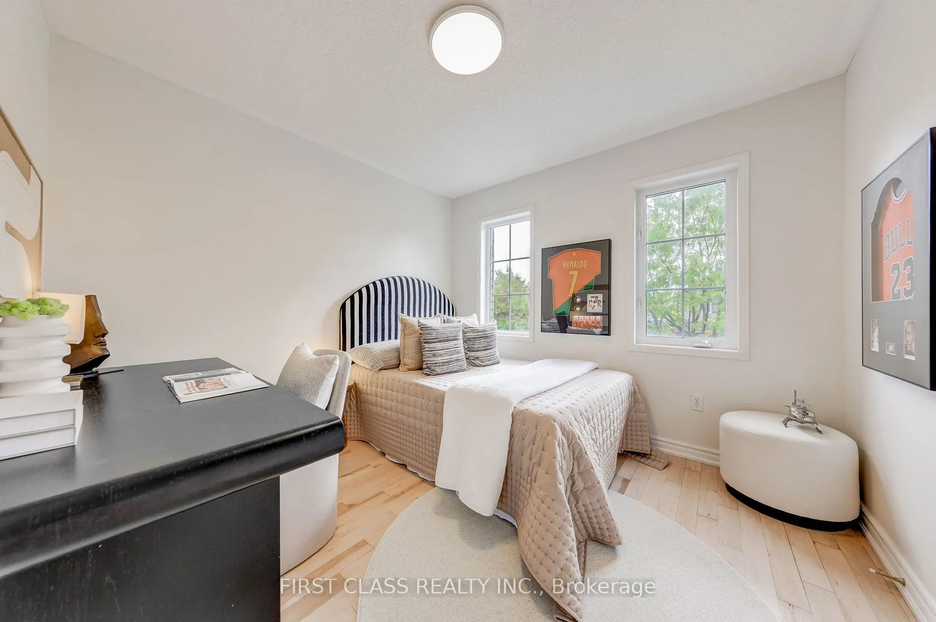 47 Lauraview Crescent